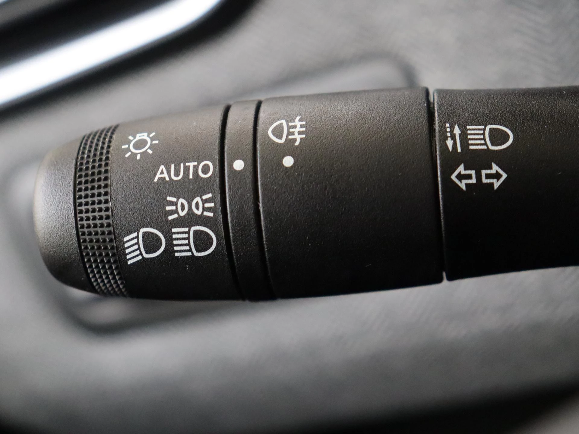 Renault-Clio-image-27