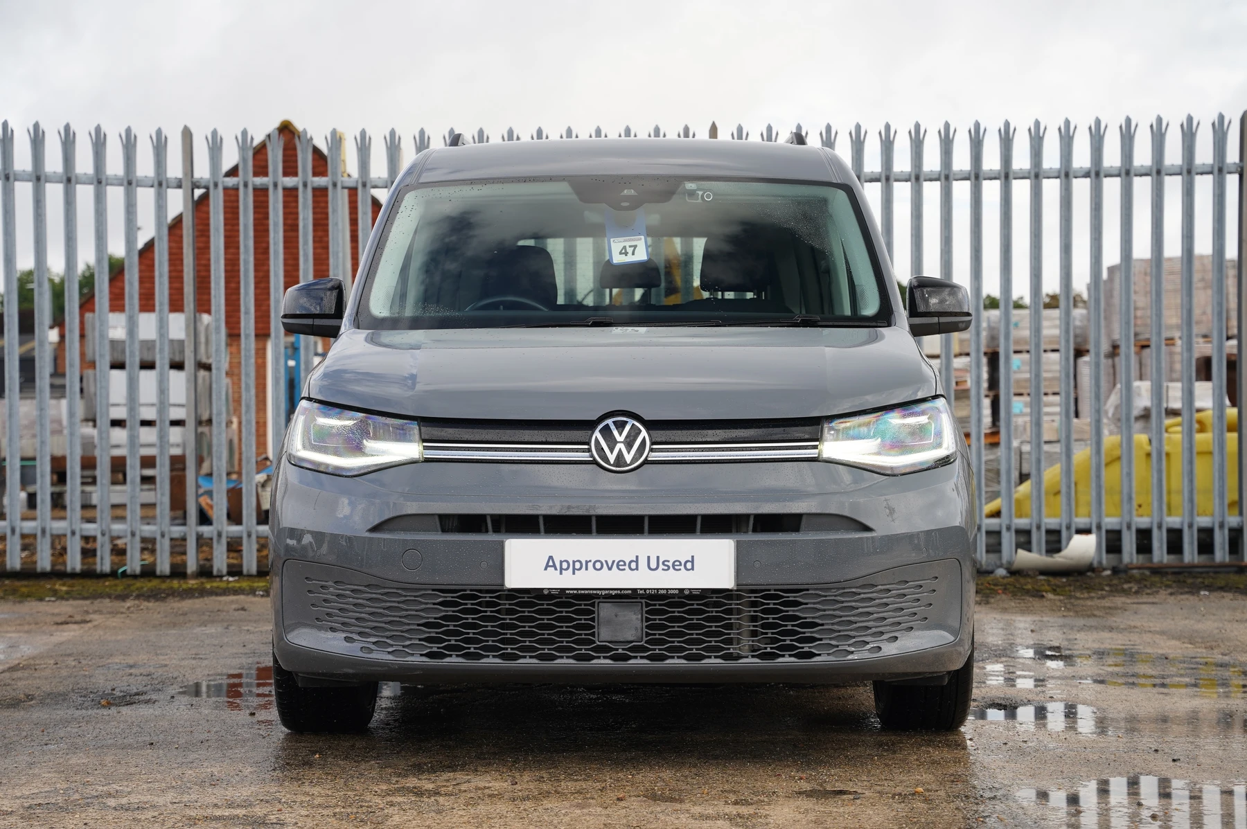 Volkswagen-Caddy-image-6