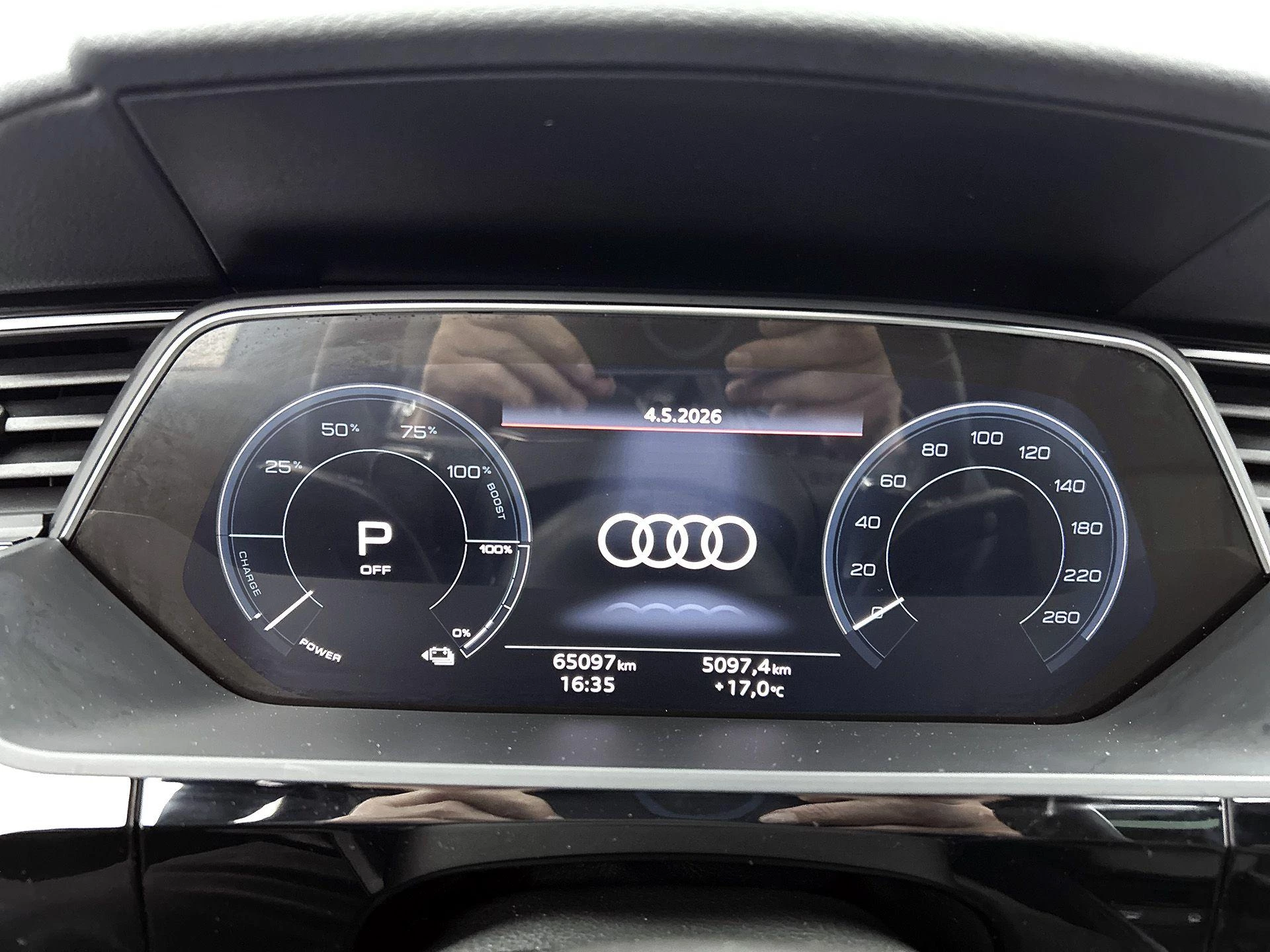 Audi-e-tron-image-19