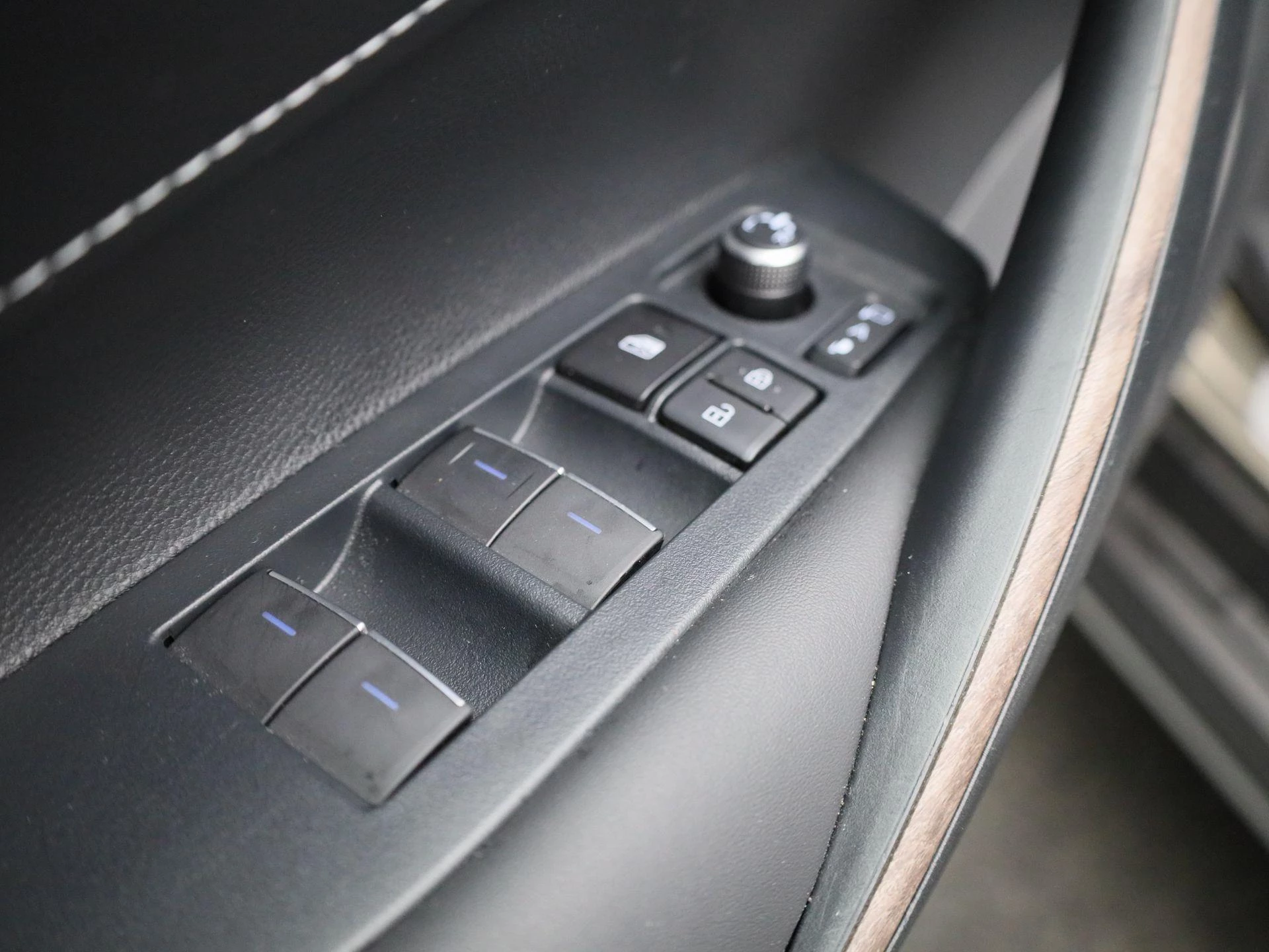 Toyota-Corolla Touring Sports-image-31