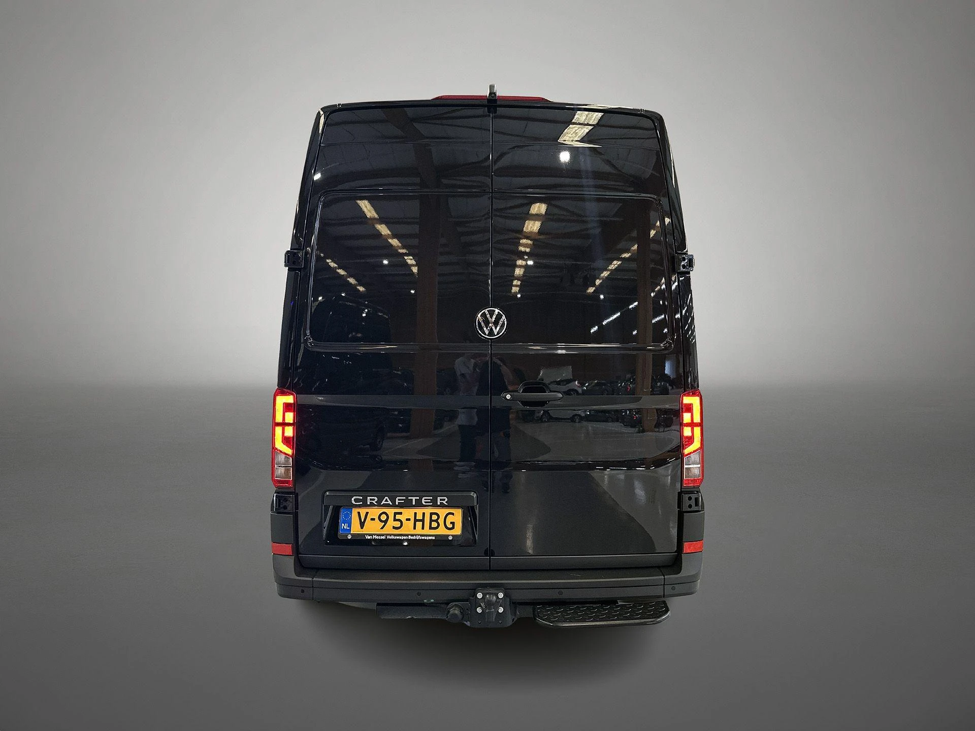 Volkswagen-Crafter-image-2