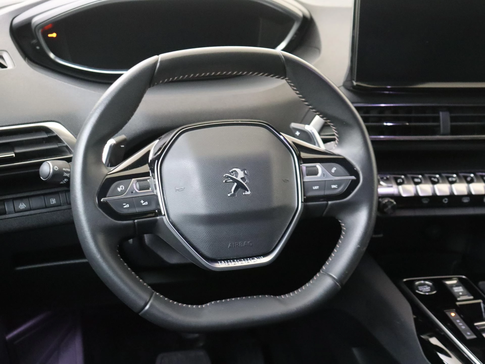 Peugeot-3008-image-9