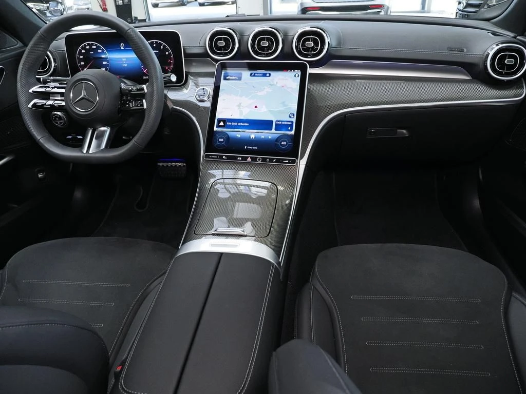 Mercedes-Benz-C-Klasse 300-image-13