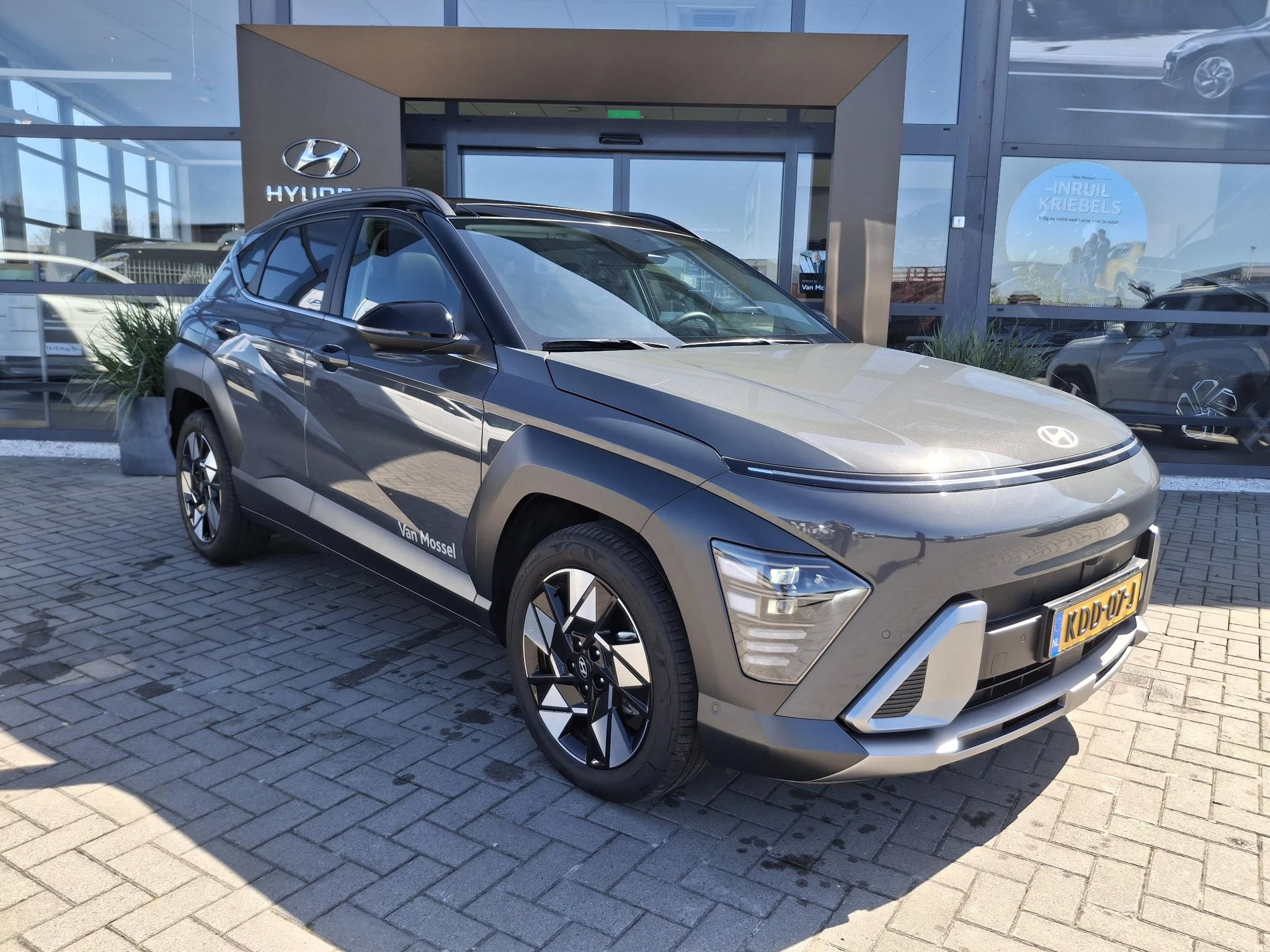 Hyundai Kona 1.6 GDI HEV Premium Sky