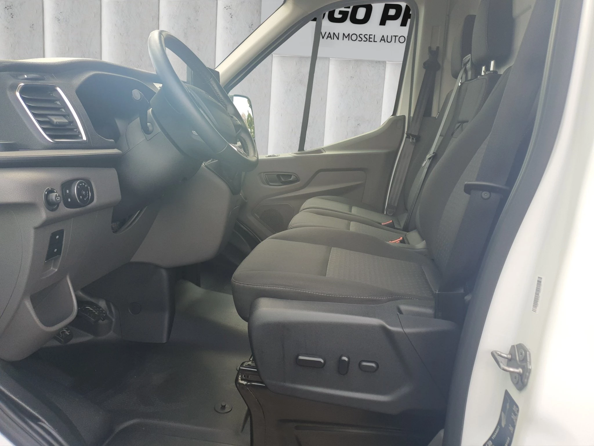 Ford-Transit-image-6