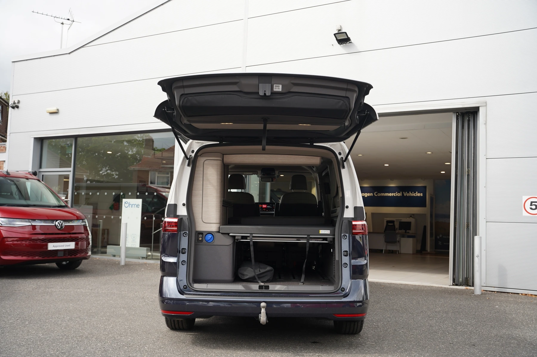 Volkswagen-California-image-11