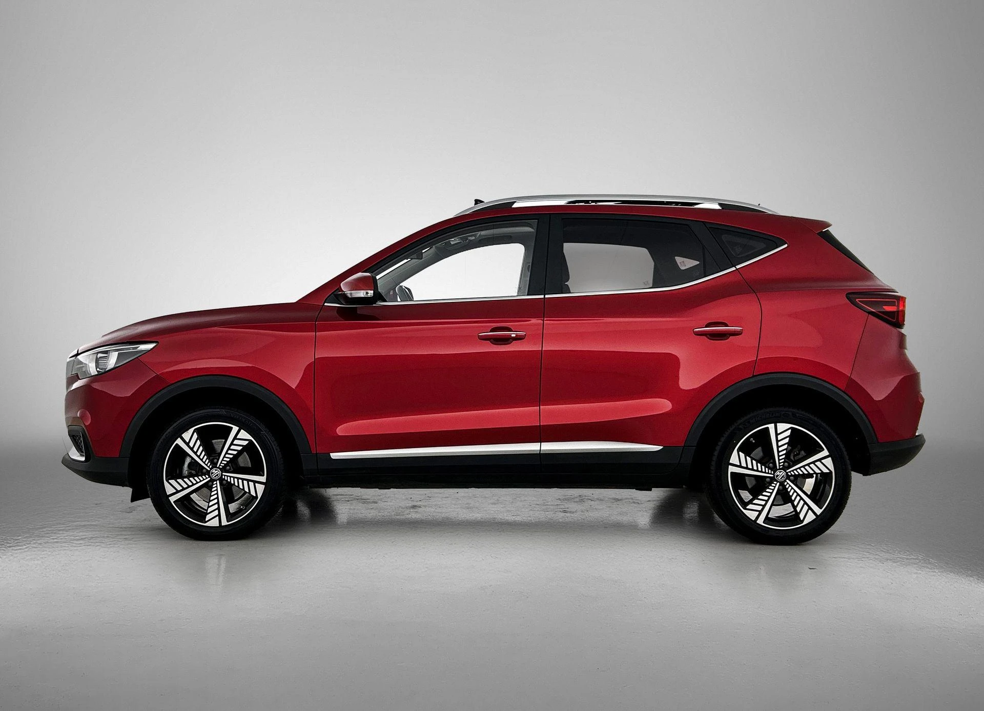 MG-ZS EV-image-1