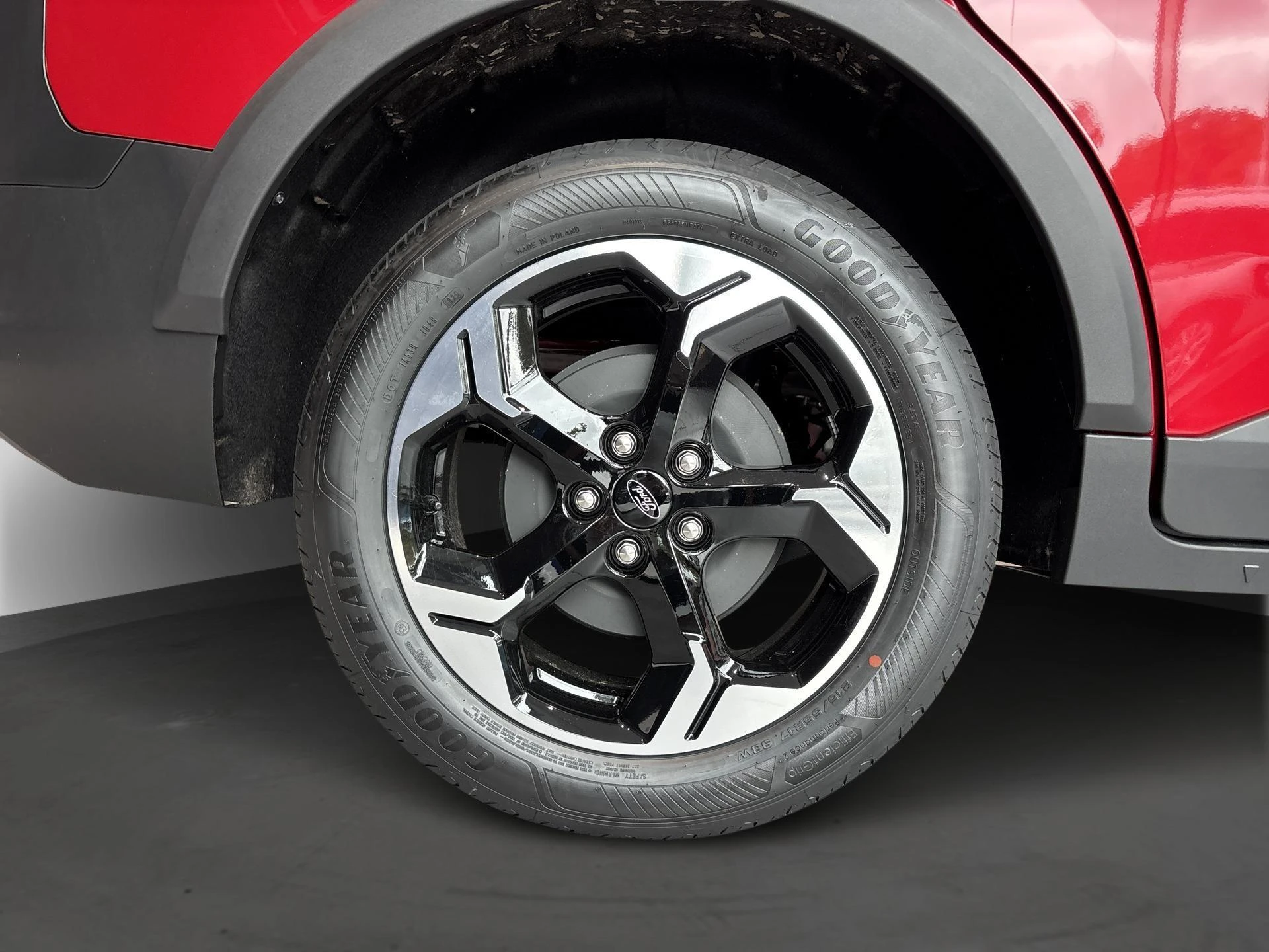 Ford-Tourneo Courier-image-23