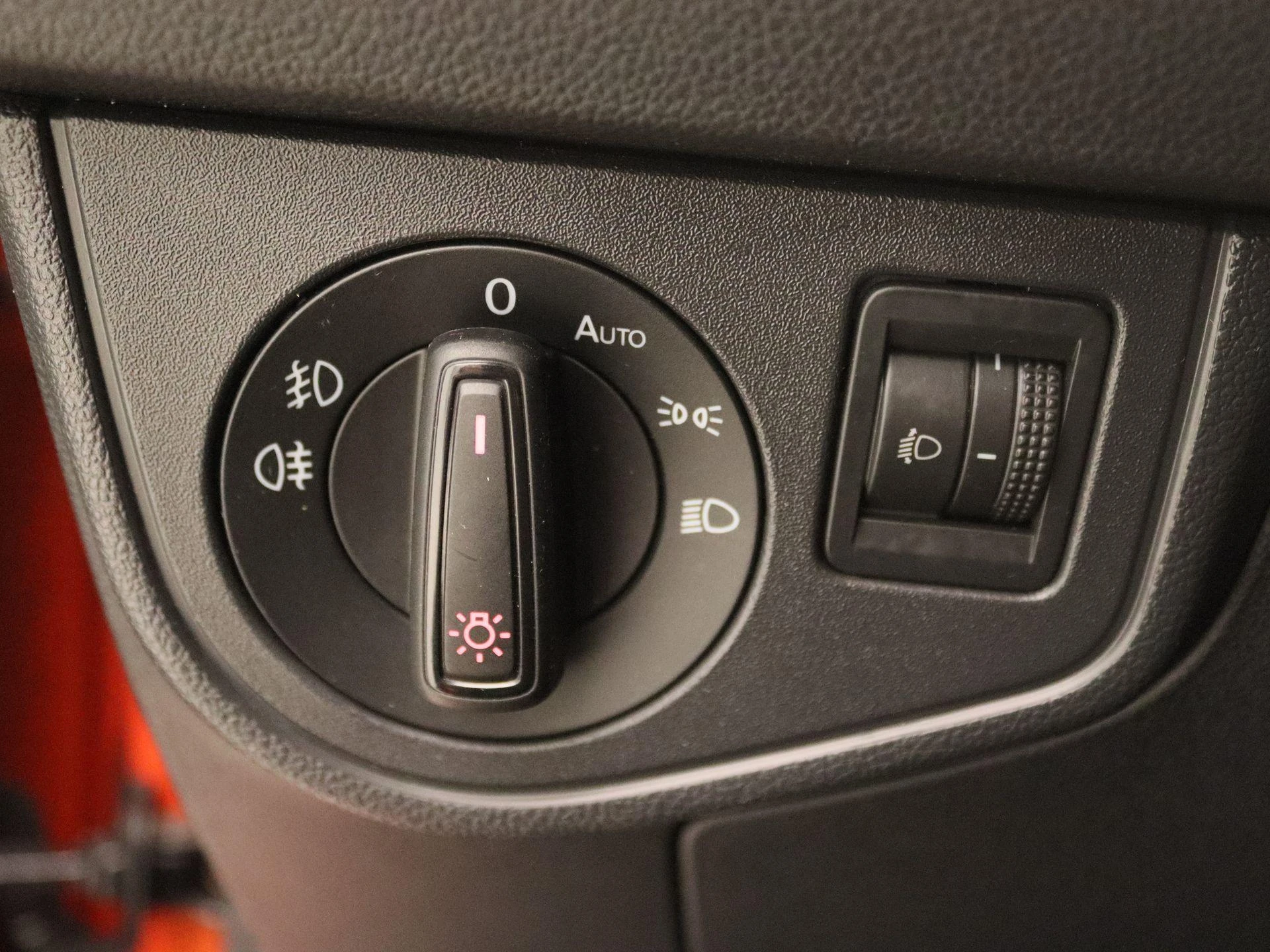 Volkswagen-Polo-image-20