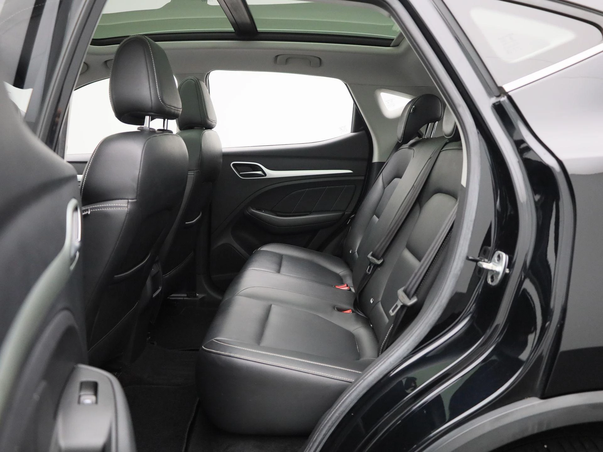 MG-ZS EV-image-11