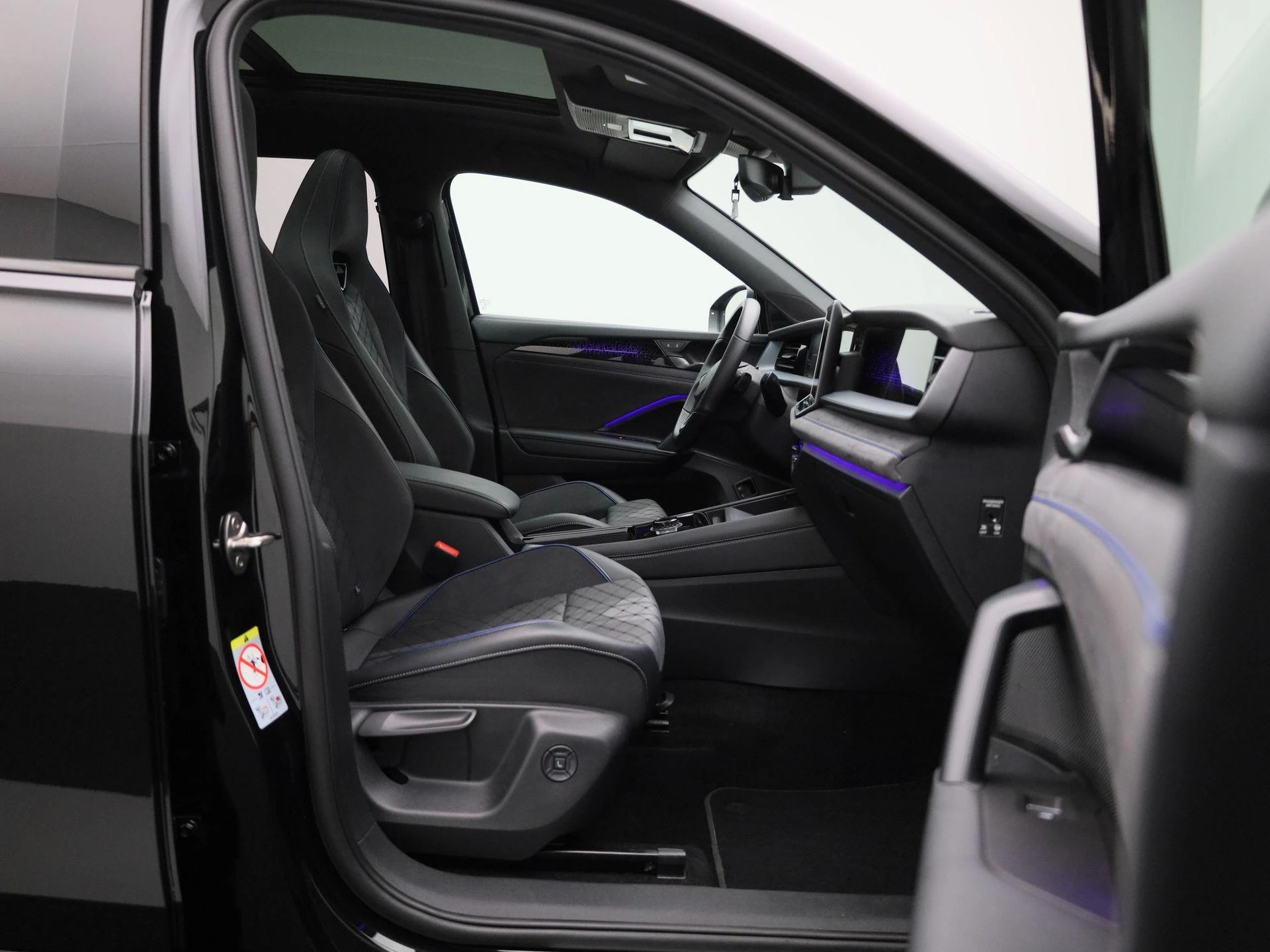 Volkswagen Tayron 1.5 eHybrid R-Line Edition 204 PK|