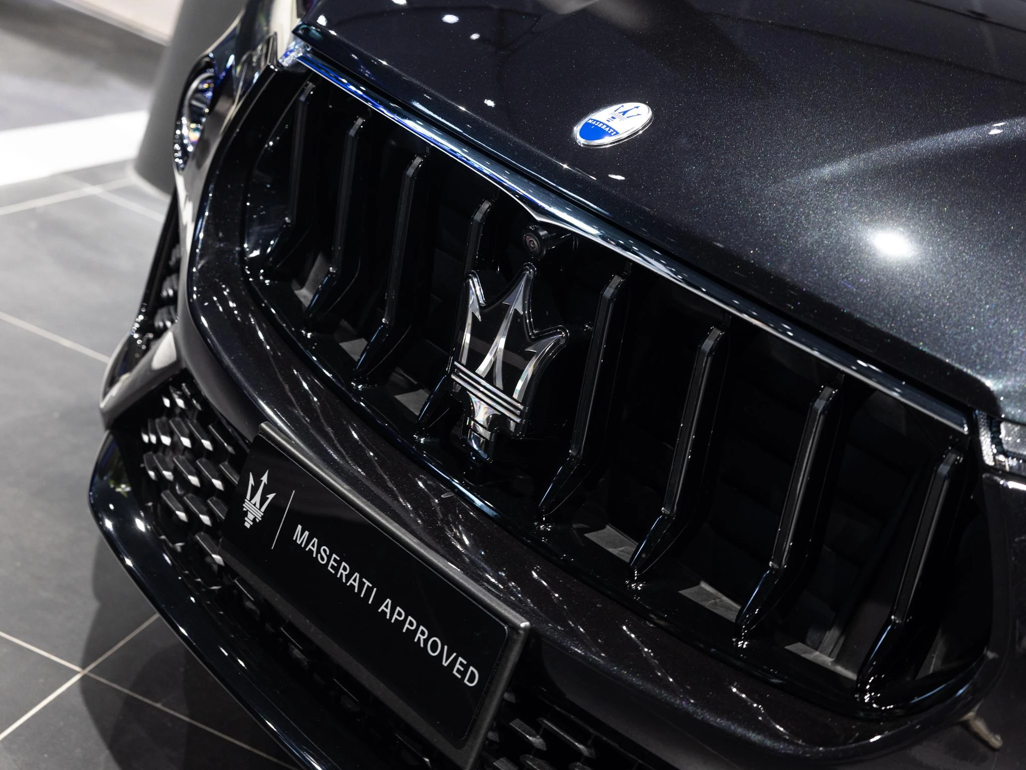Maserati-Levante-image-2