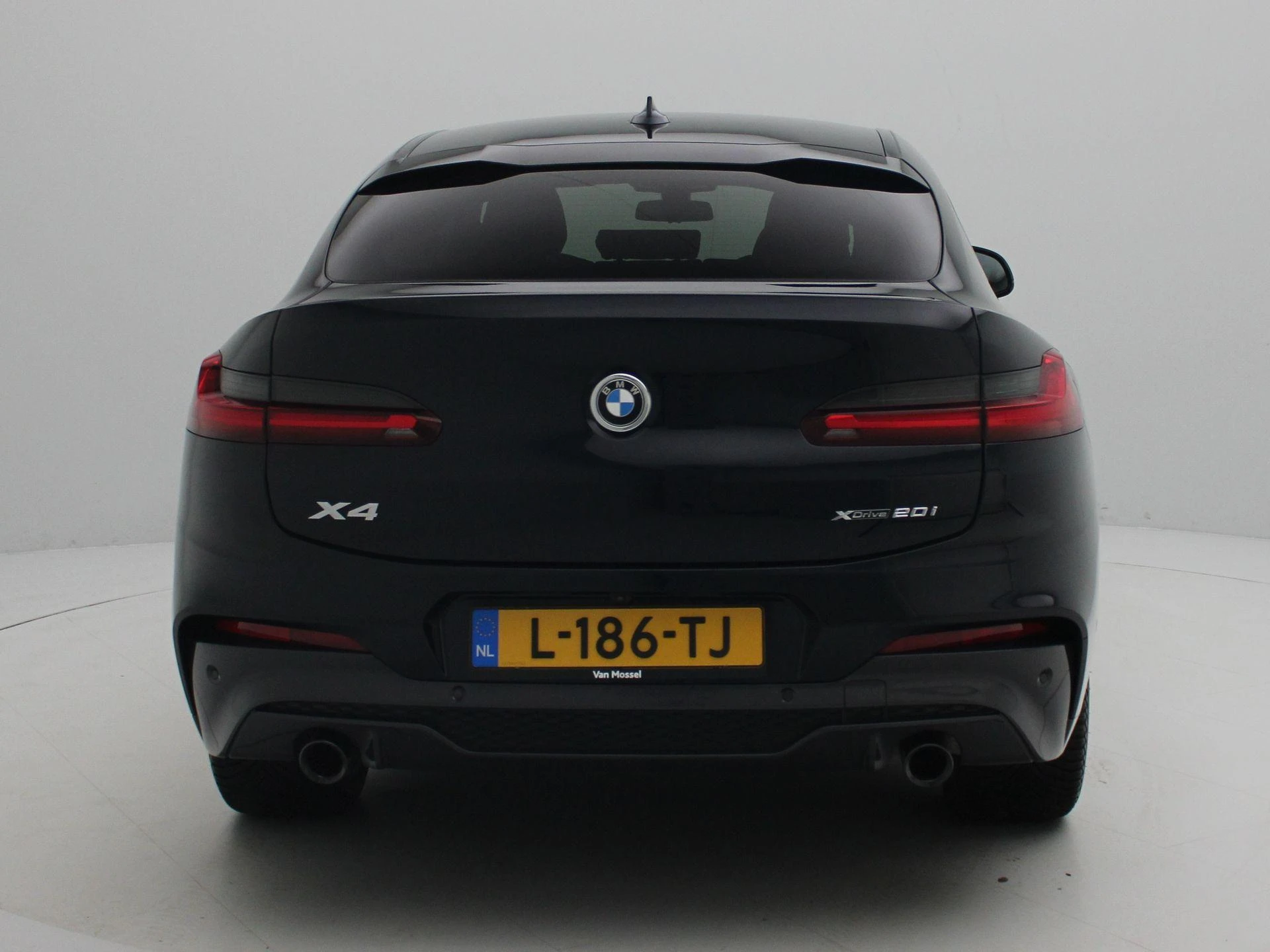 BMW-X4-image-5