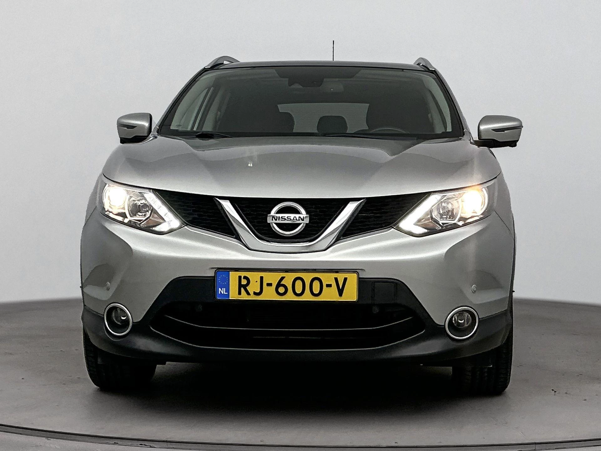 Nissan-QASHQAI-image-4