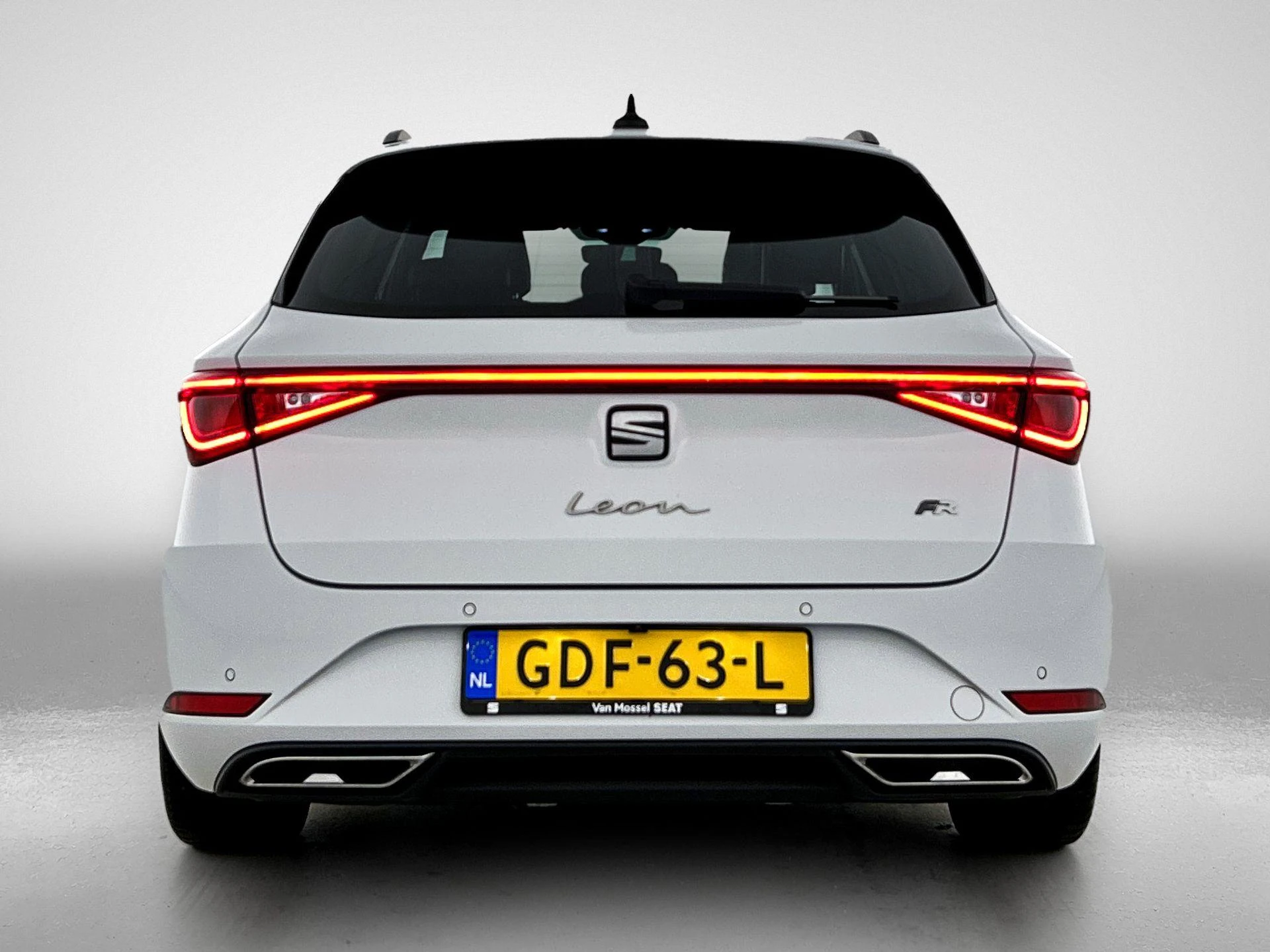 SEAT-Leon-image-2
