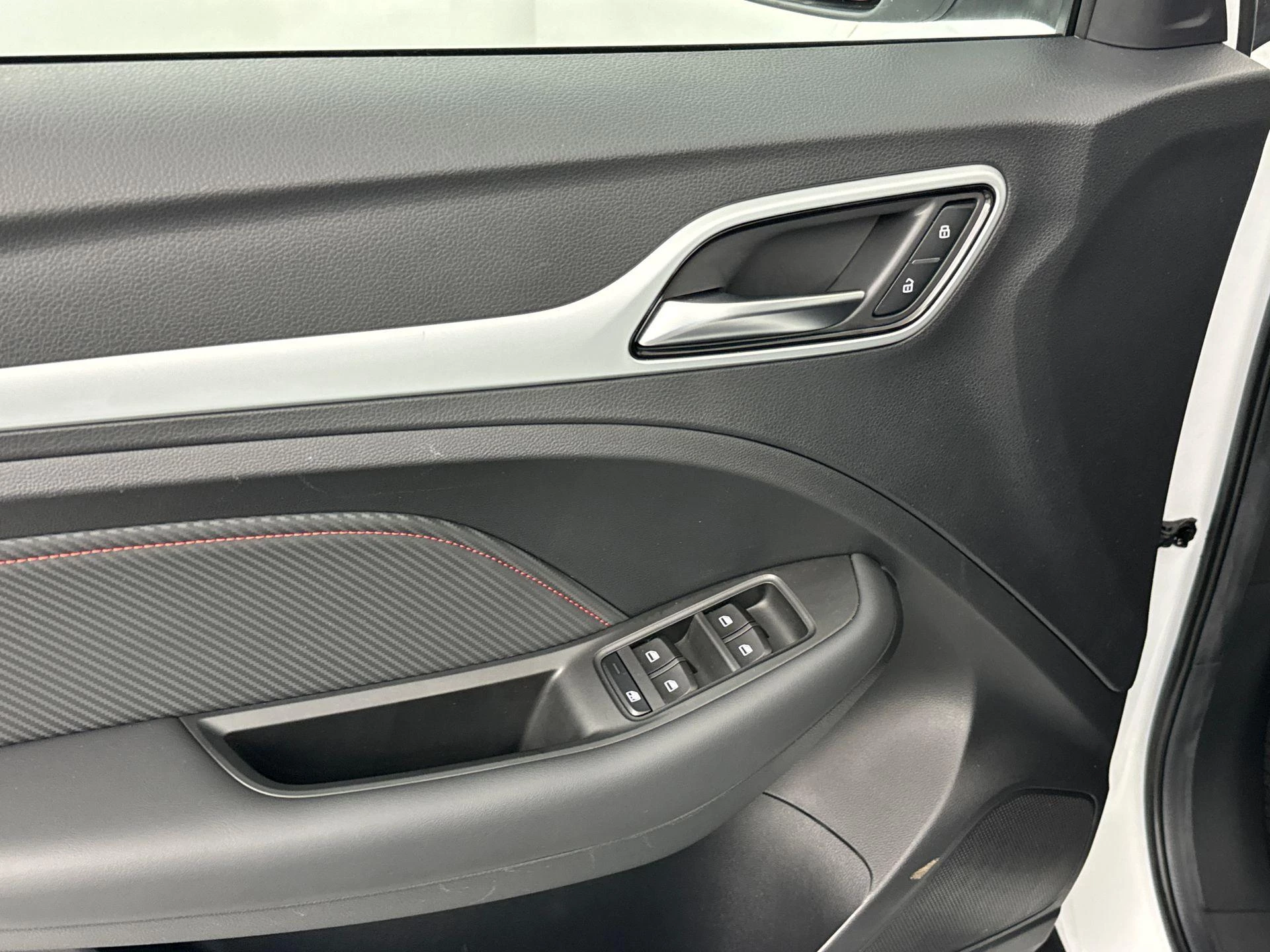 MG-ZS EV-image-13