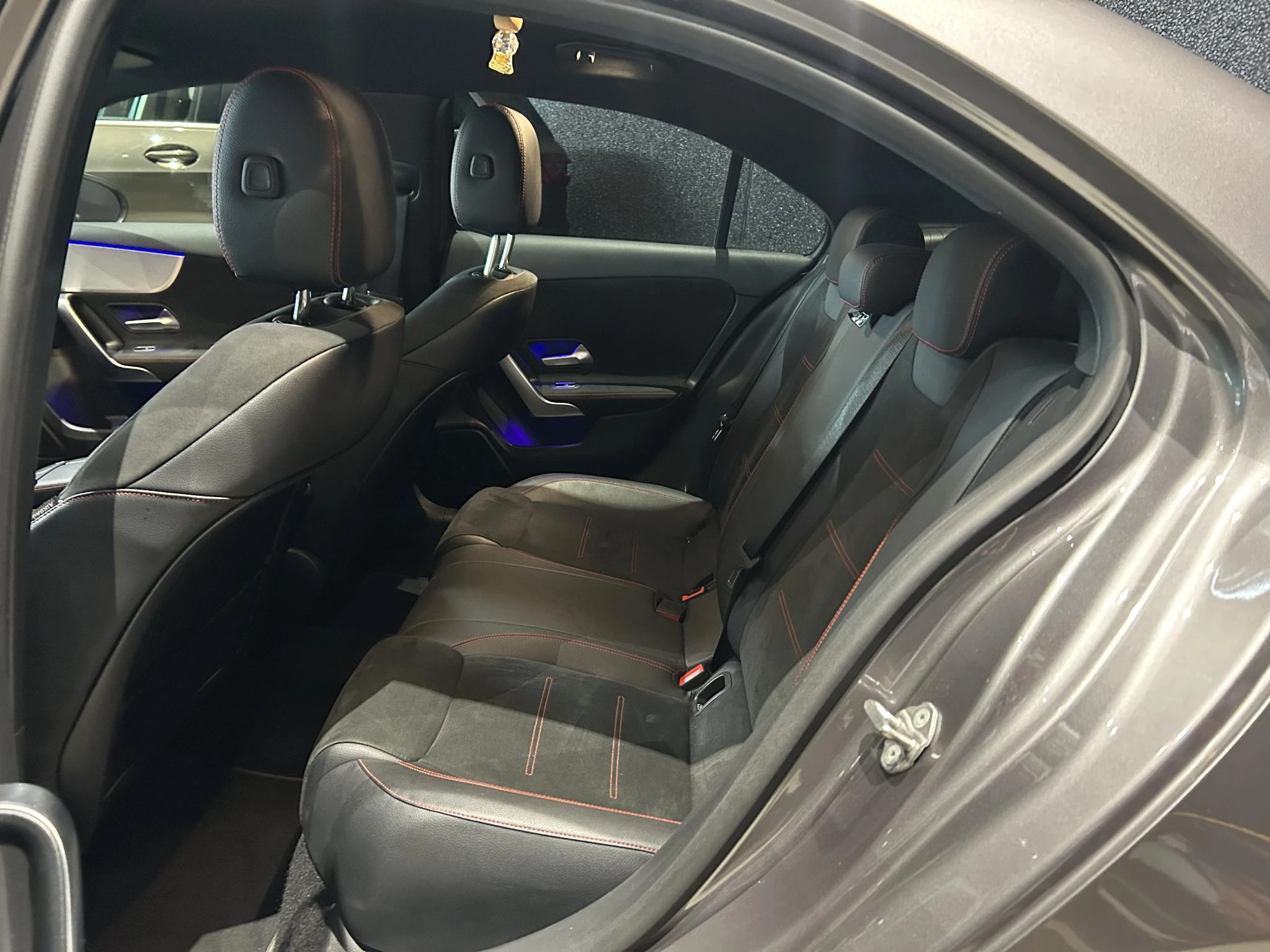 Mercedes-Benz-A-Klasse-image-16