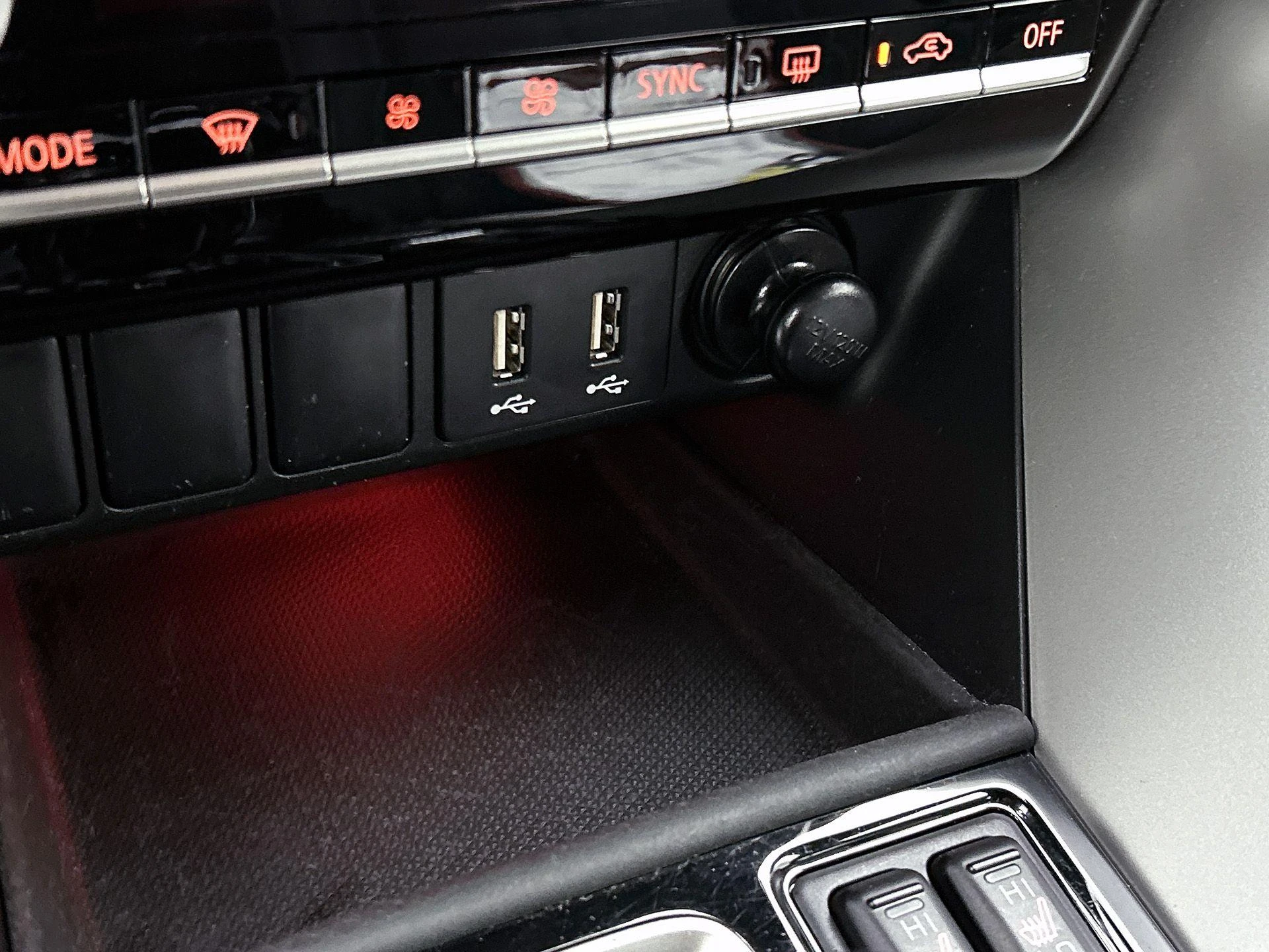 Mitsubishi-Eclipse Cross-image-30