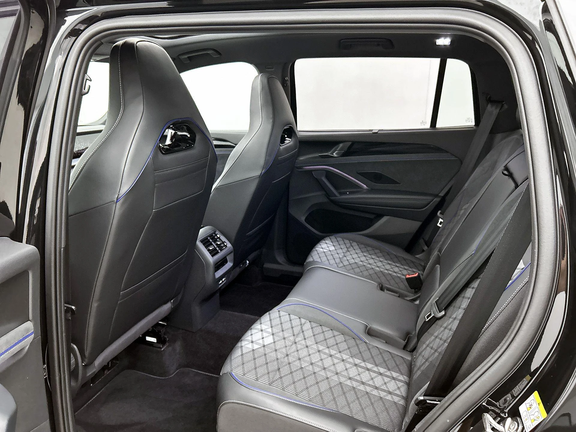 Volkswagen Tayron 1.5 eHybrid R-Line Edition