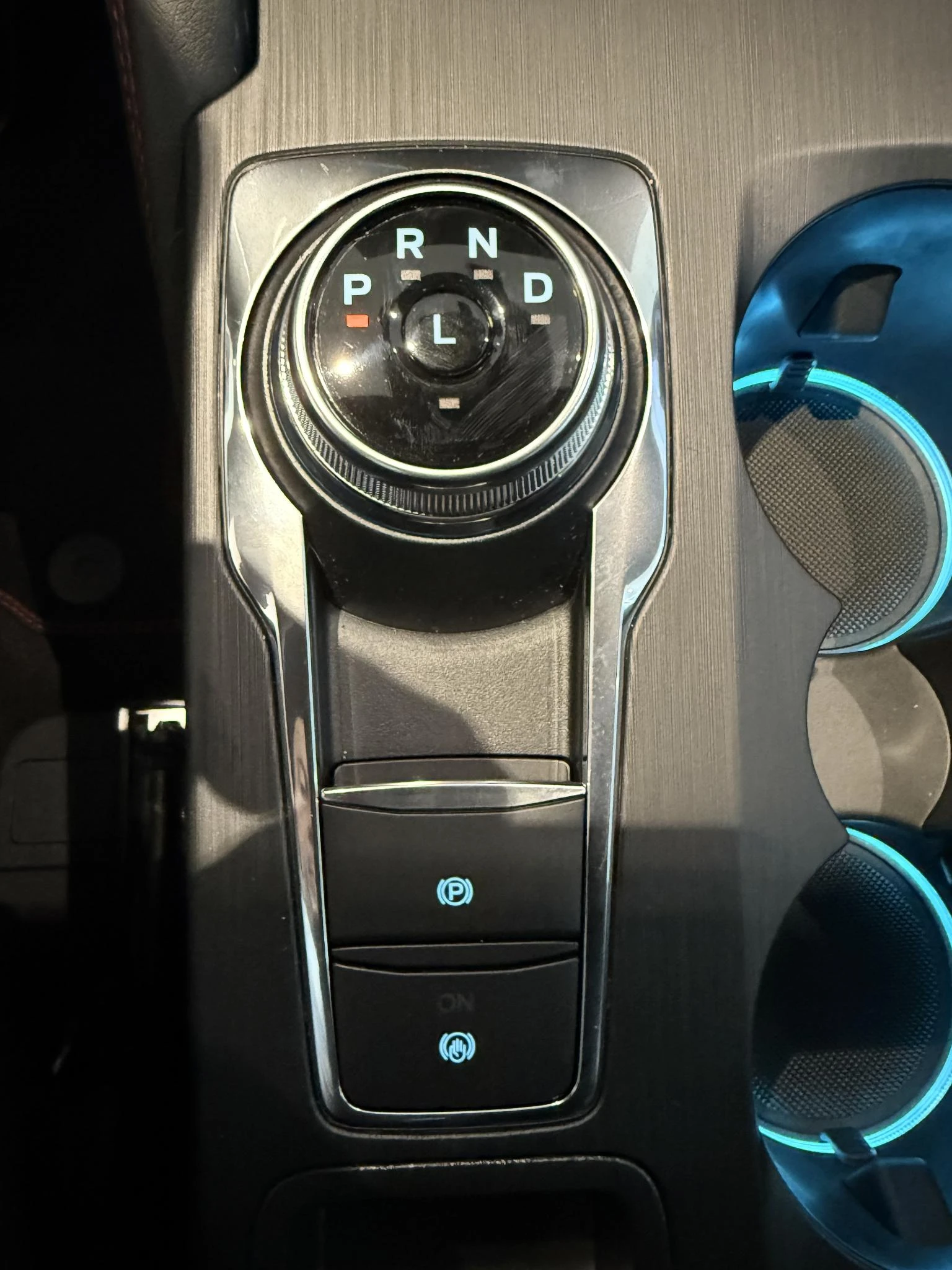 Ford-Kuga-image-24