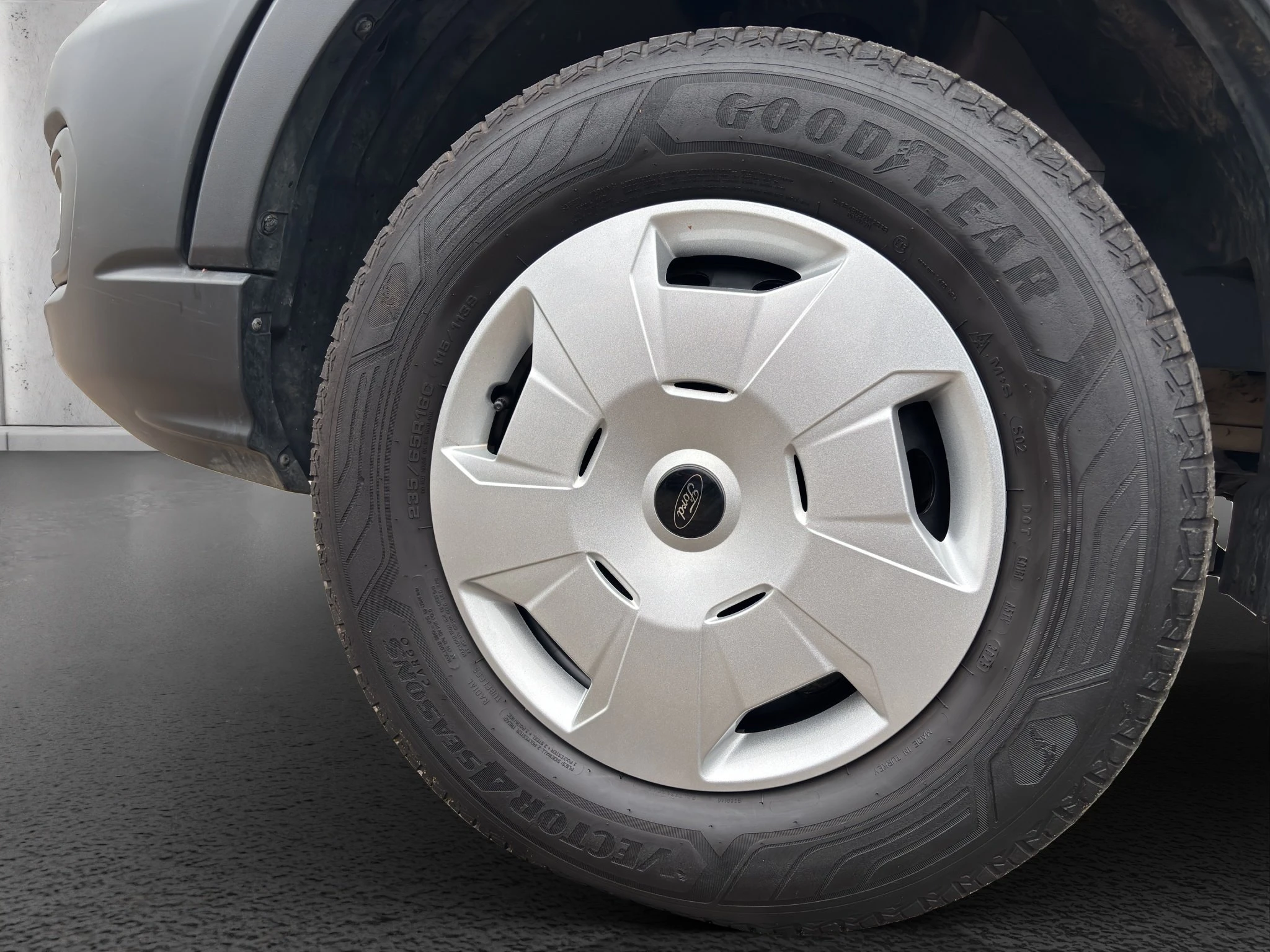 Ford-Transit-image-8