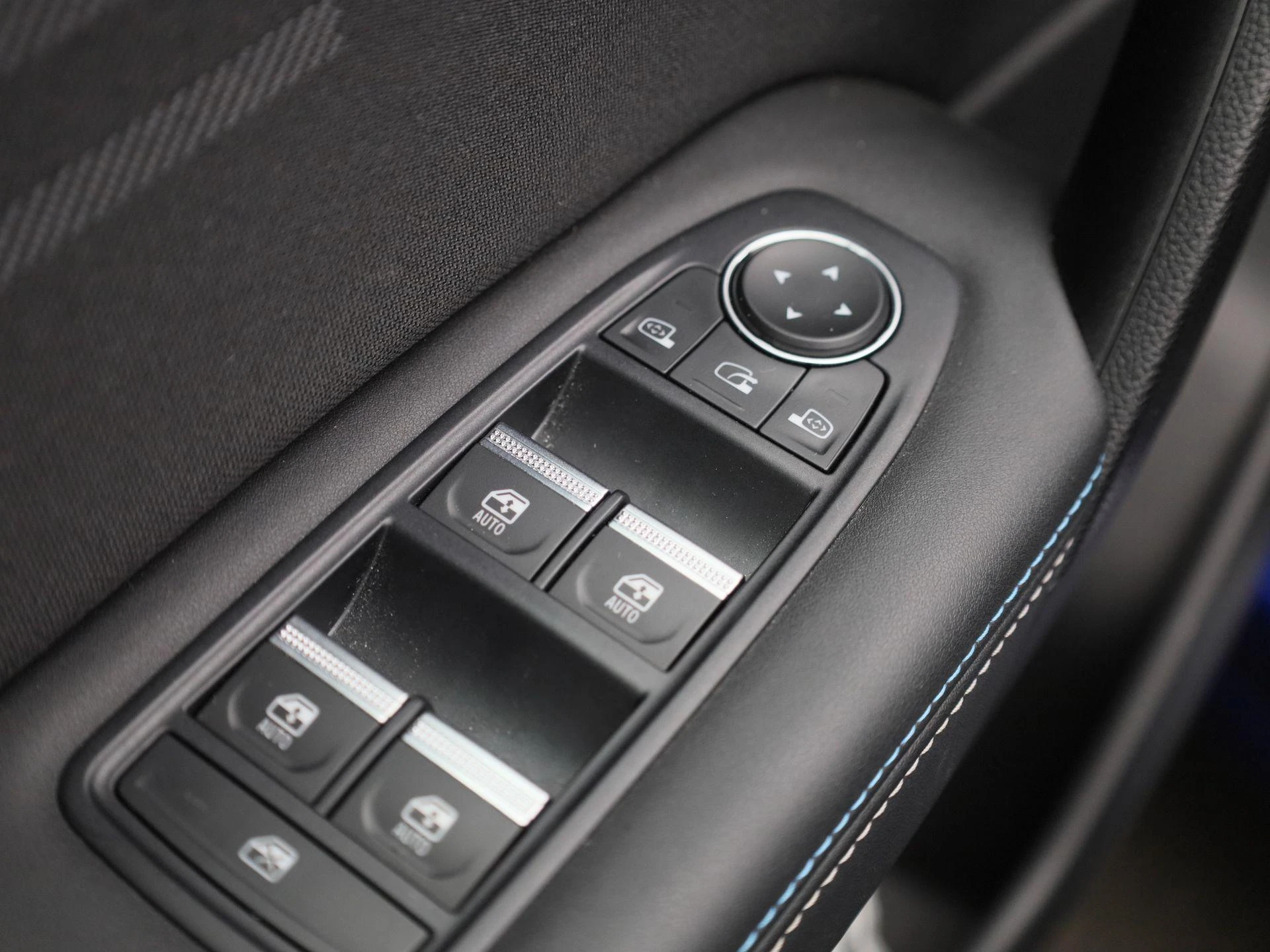 Renault-Captur-image-32