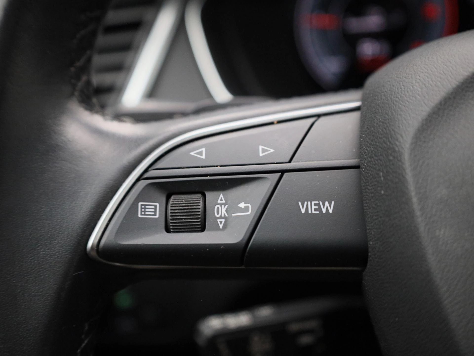 Audi Q5 Business Edition 30 TDI