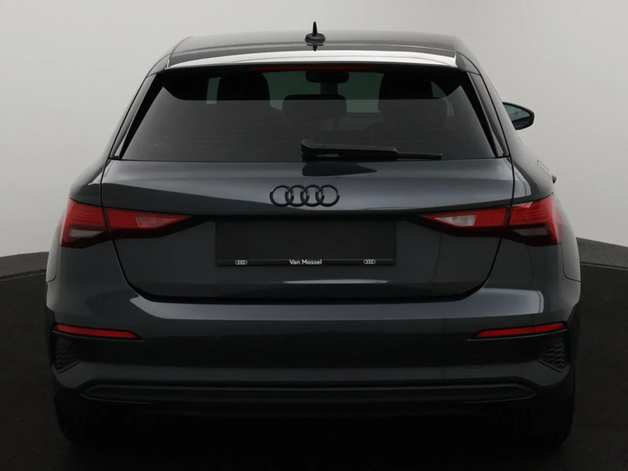 Audi A3 Sportback A3 Sportback 30TFSI Business Edition *AUTOMAAT*SHADOW LOOK*VIRTUAL COCKPIT*PDC ACHTER*ACC*NAVI*APP-CONNECT*...*