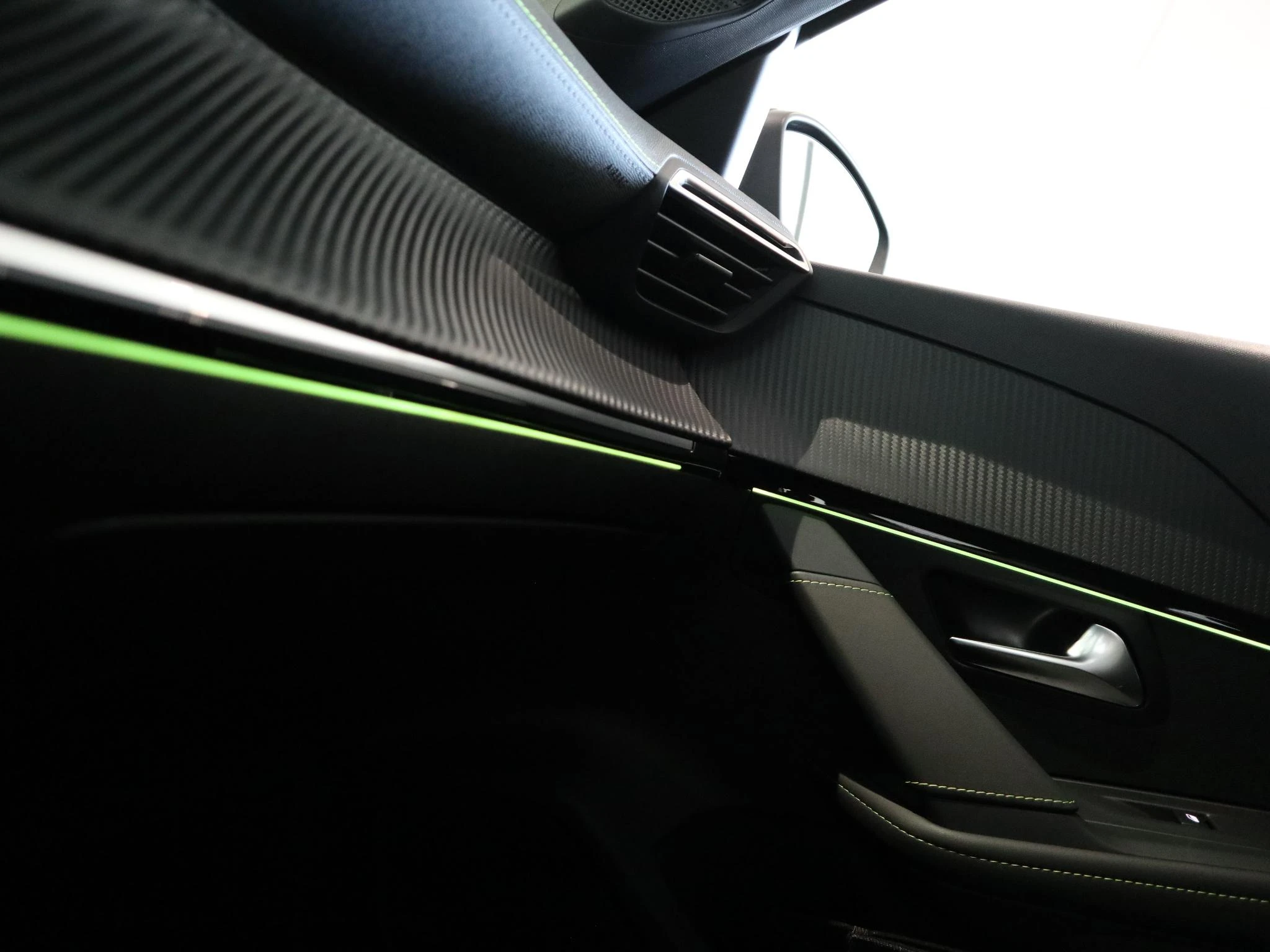 Peugeot 208 1.2 Hybrid 110 e-DCS6 GT
