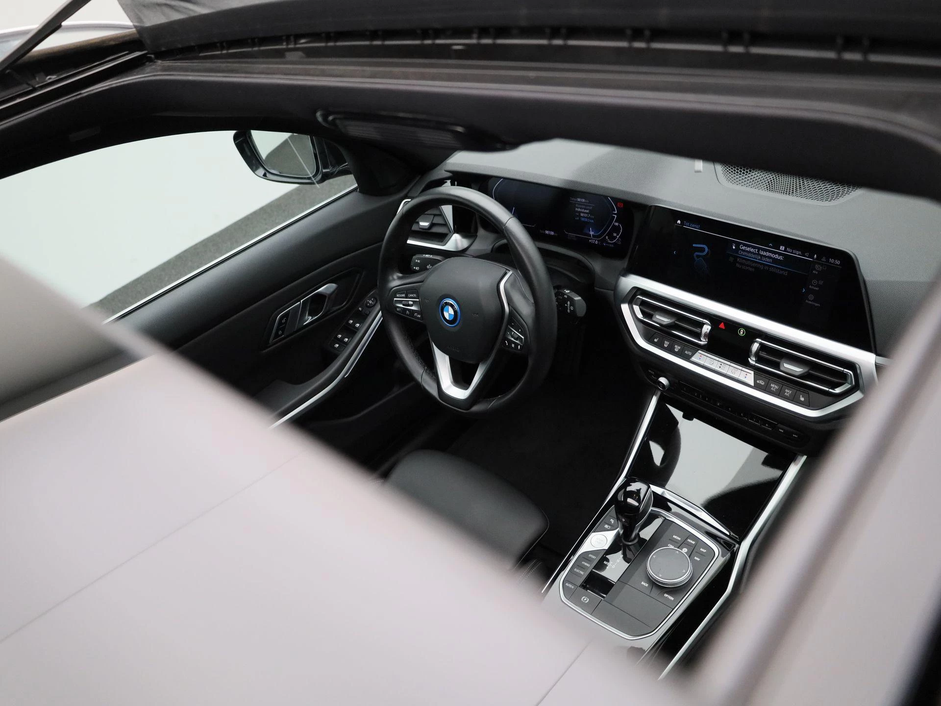 BMW-3 Serie-image-40