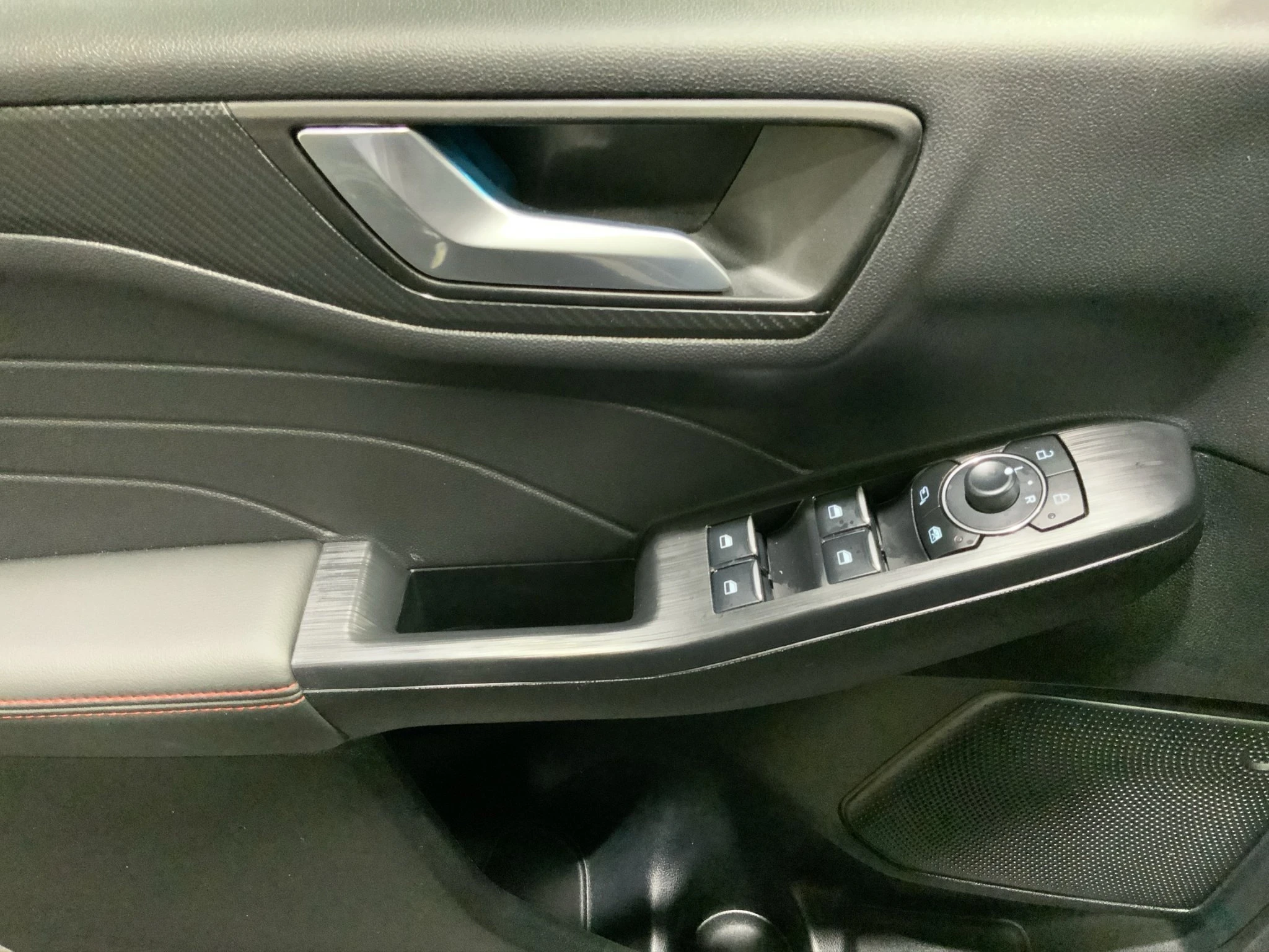 Ford-Kuga-image-15