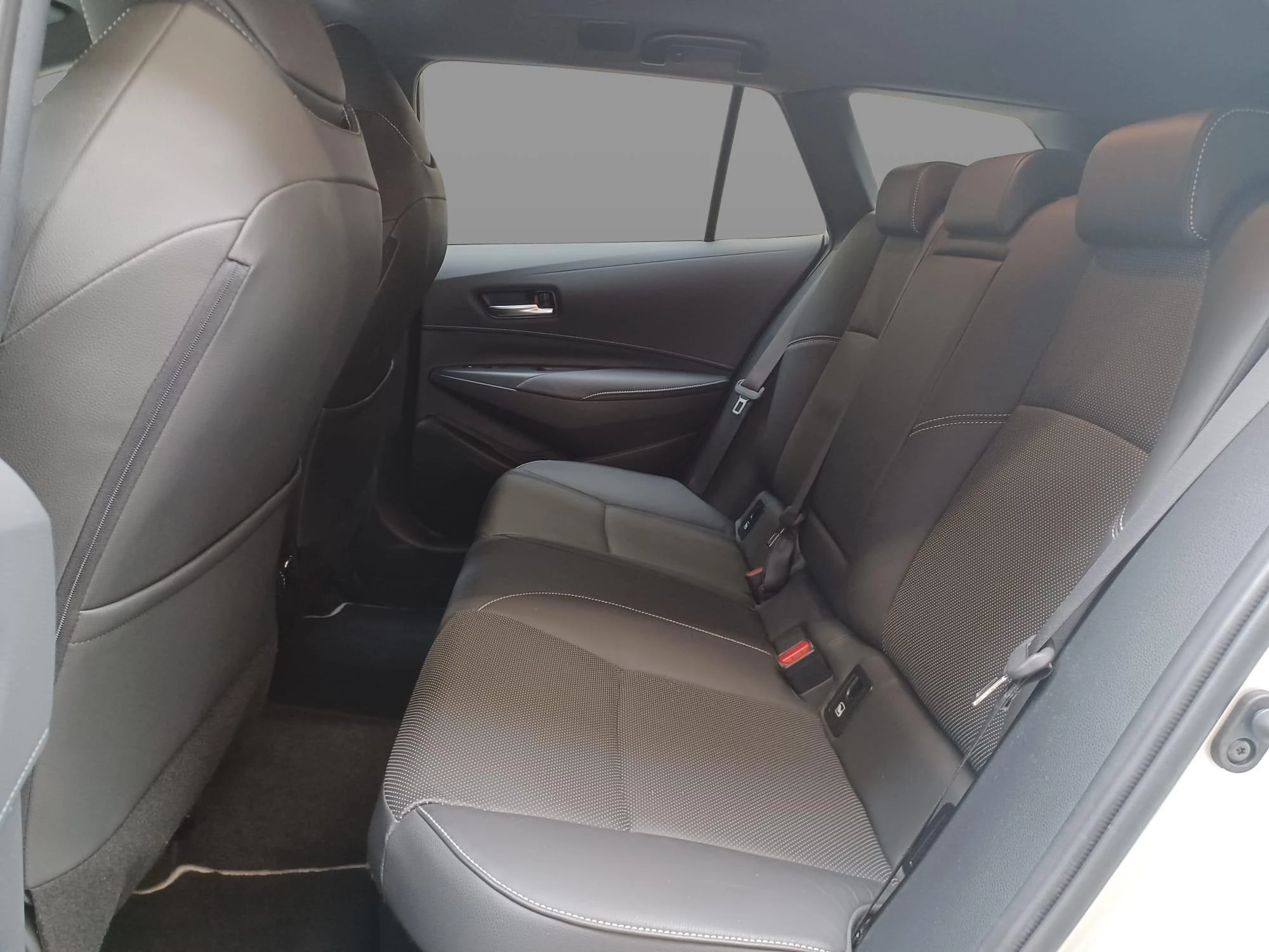 Toyota Corolla Touring Sports 2.0 Hybrid GR Sport e-CVT