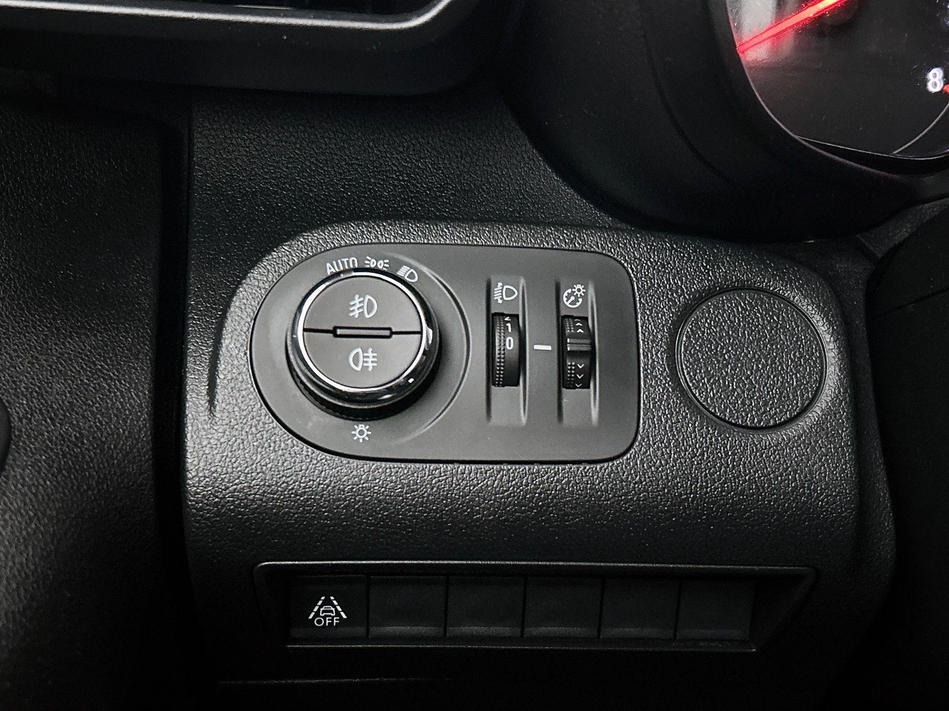 Opel-Combo-image-17