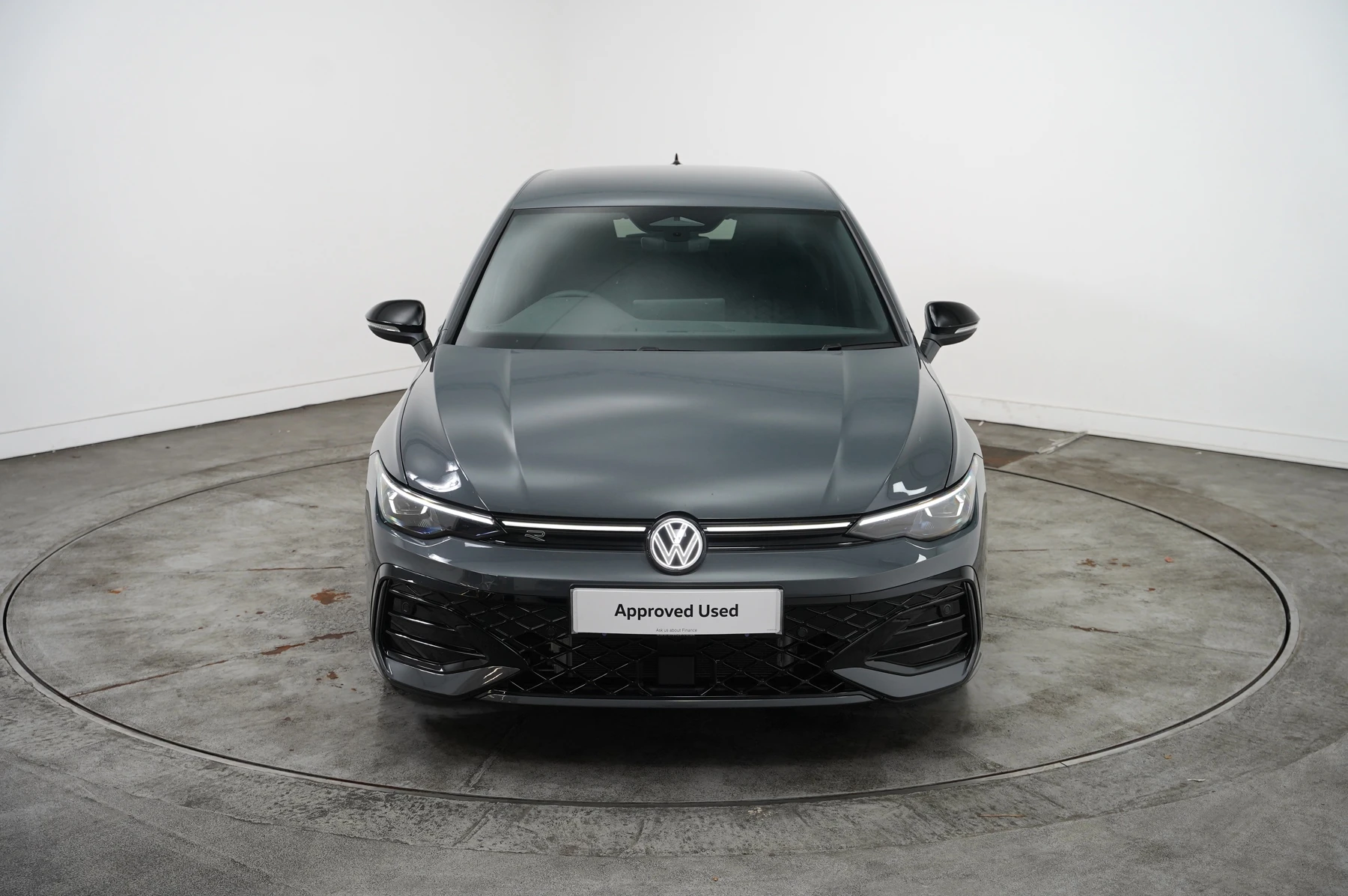 Volkswagen-Golf-image-6