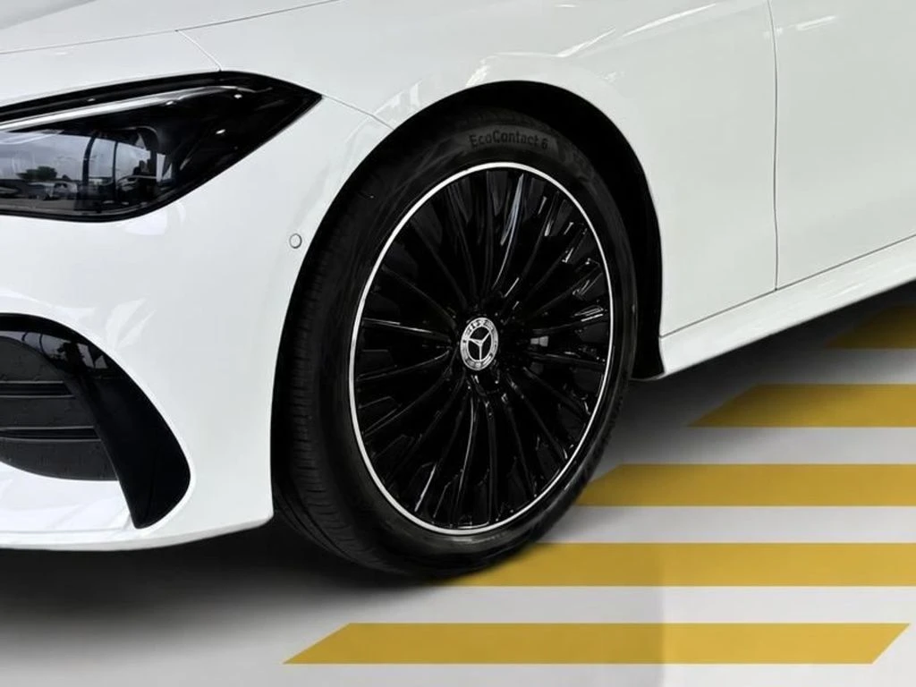 Mercedes-Benz-CLE 200-image-5