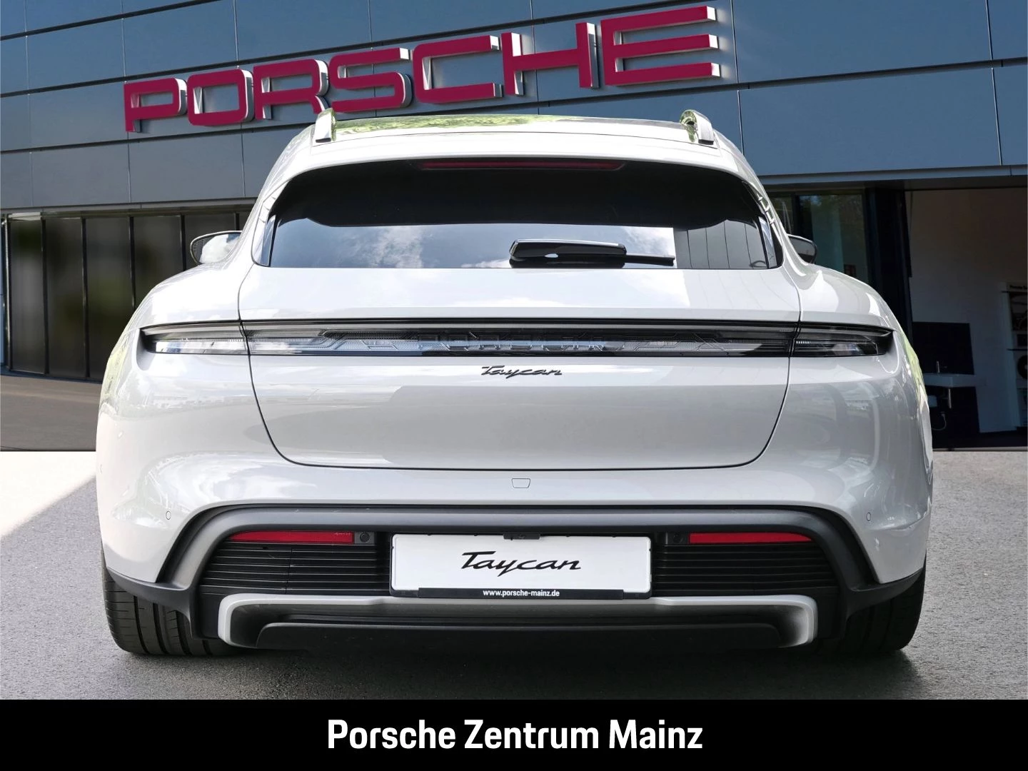 Porsche Taycan Sport Turismo Black Edition InnoDrive black edition