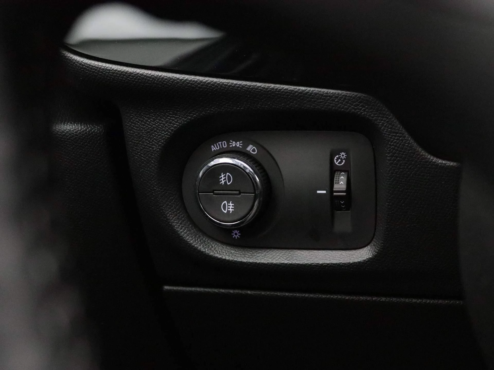 Opel-Corsa-e-image-24