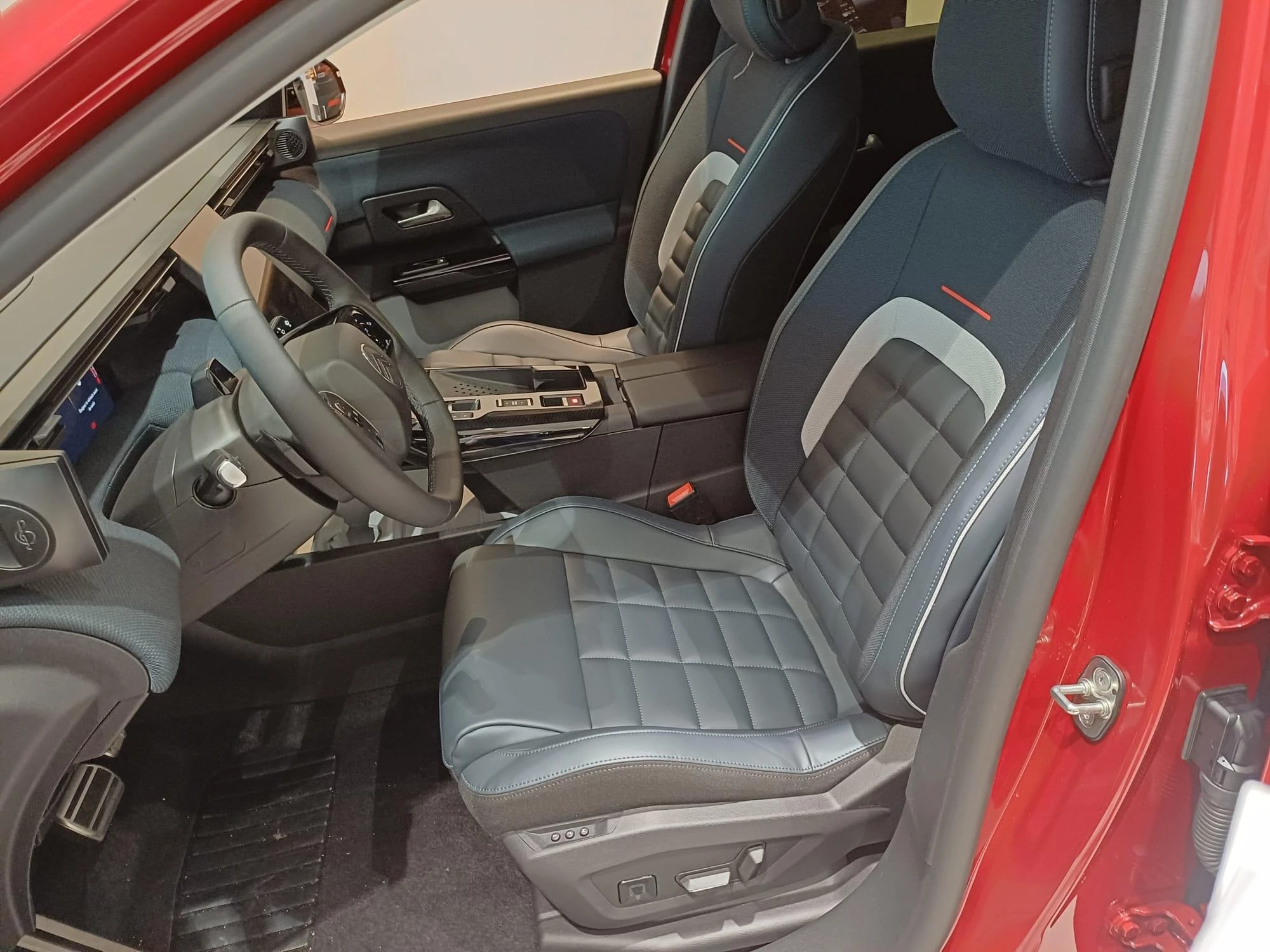 Citroën C5 Aircross Hybrid 145 ch/pk Automatic MAX+ pano dak