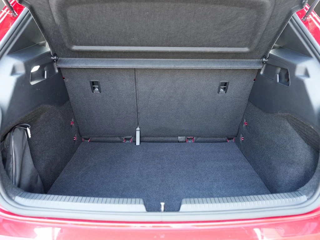CUPRA Born 150 kW Wärmepumpe, Pano., RFK, Keyless, Navi., ACC,