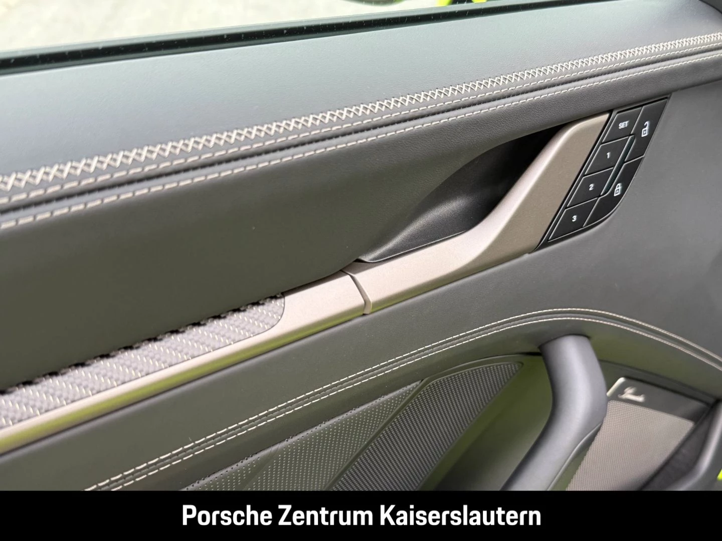 Porsche 911 992 Turbo S Cabrio Burmester Clubleder PCCB turbo s