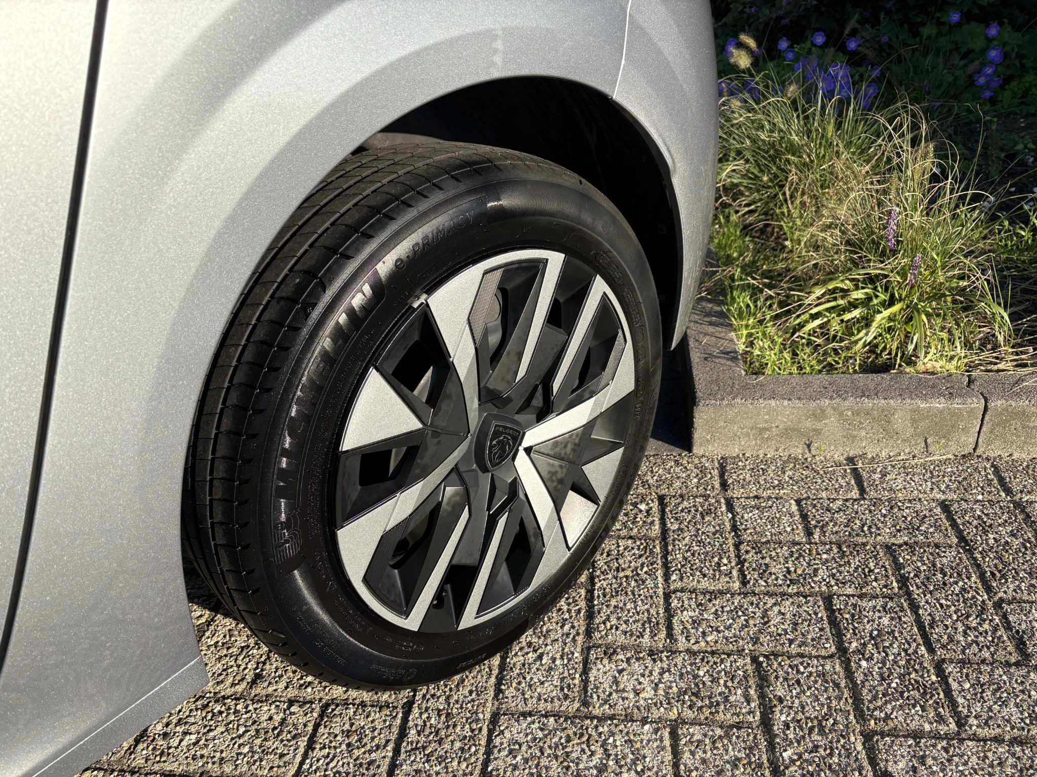 Peugeot-208-image-7