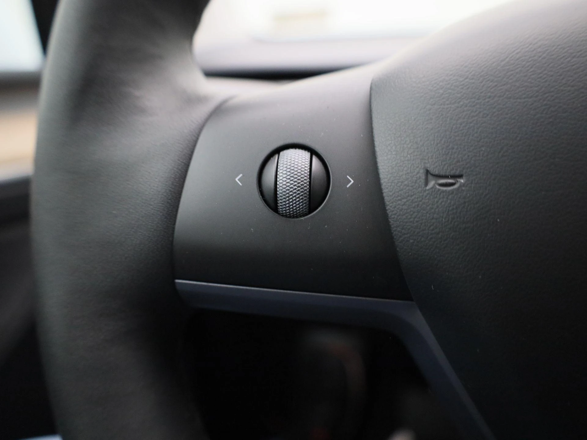 Tesla-Model Y-image-21