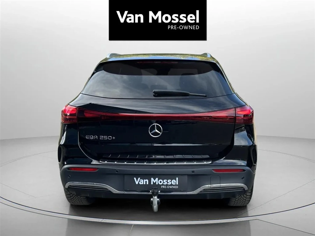 Mercedes-Benz-EQA-image-5
