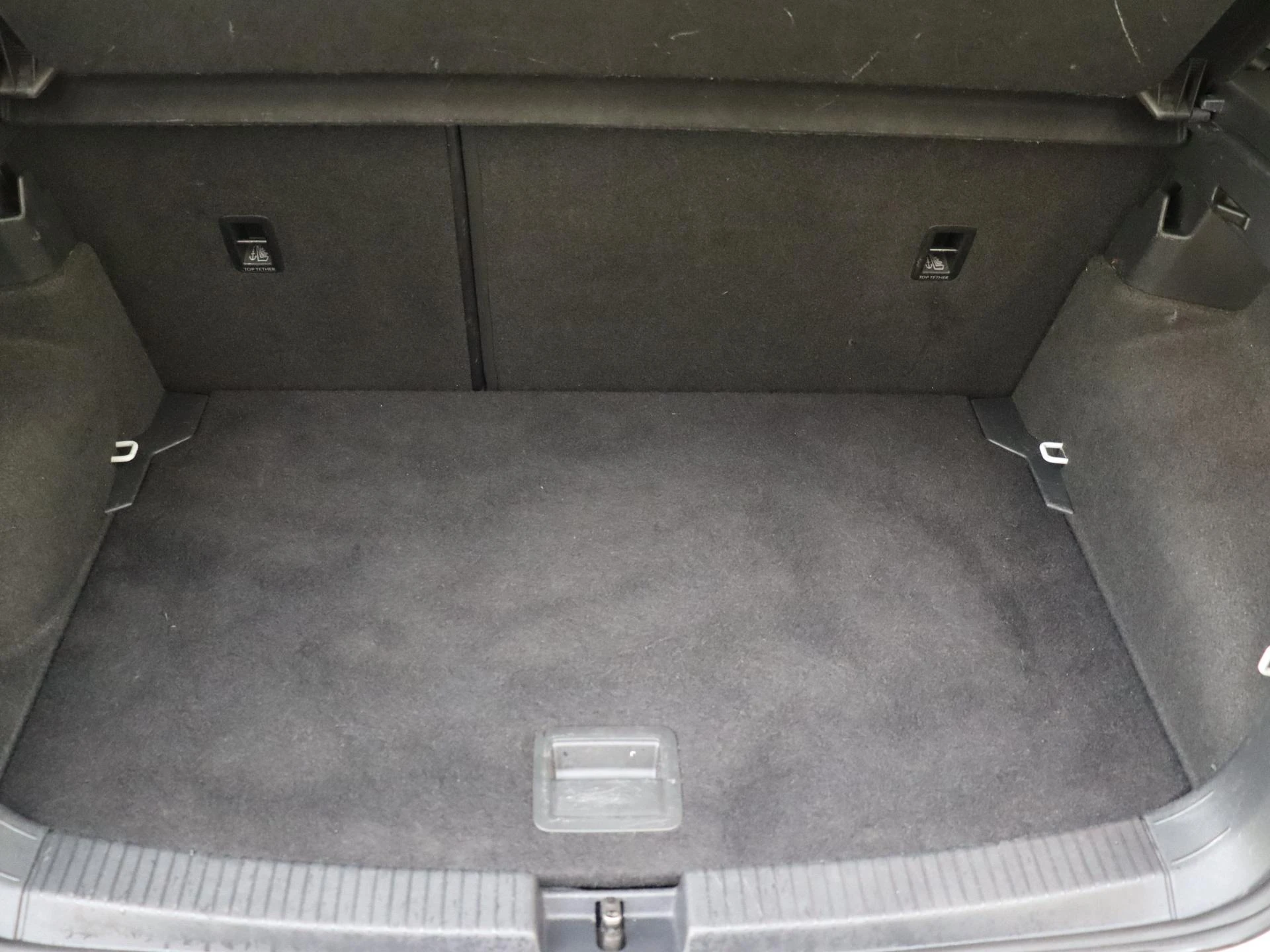 Volkswagen-T-Cross-image-21