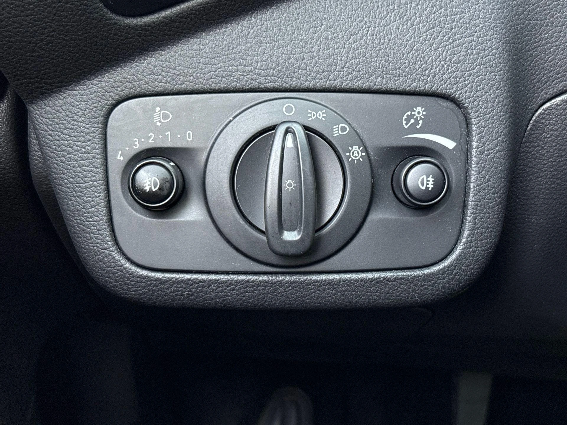 Ford-Kuga-image-19
