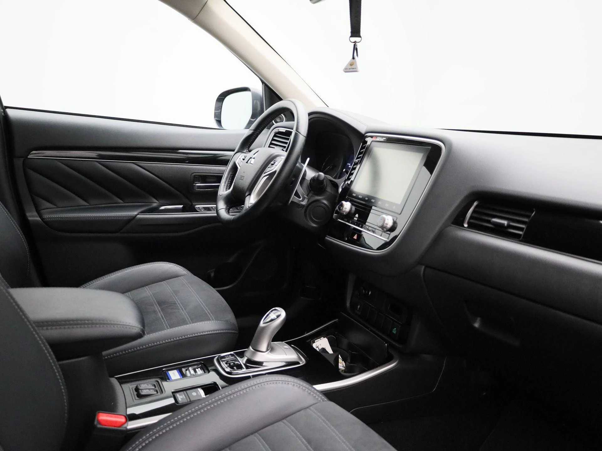 Mitsubishi-Outlander-image-31