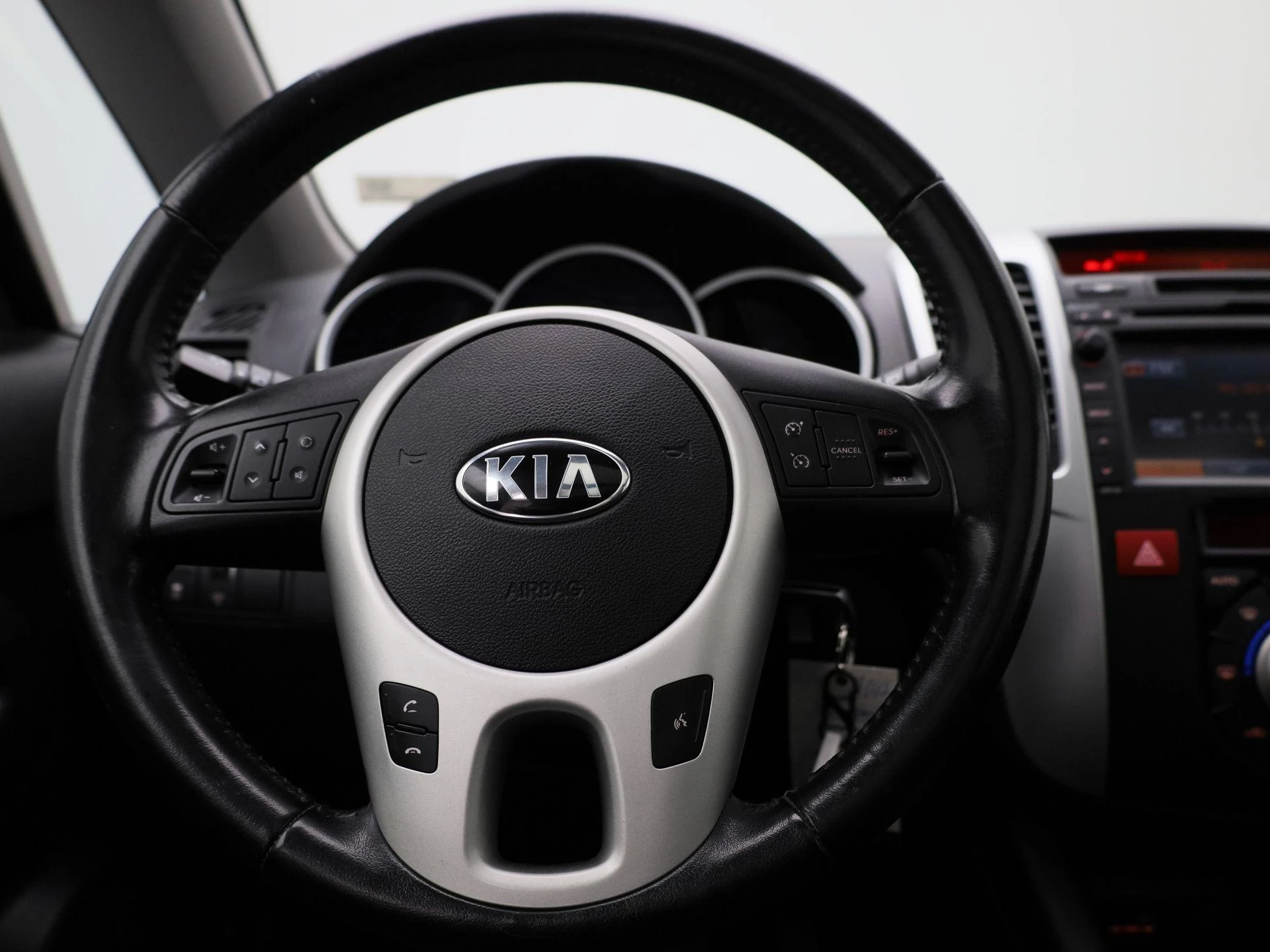 Kia-Venga-image-6