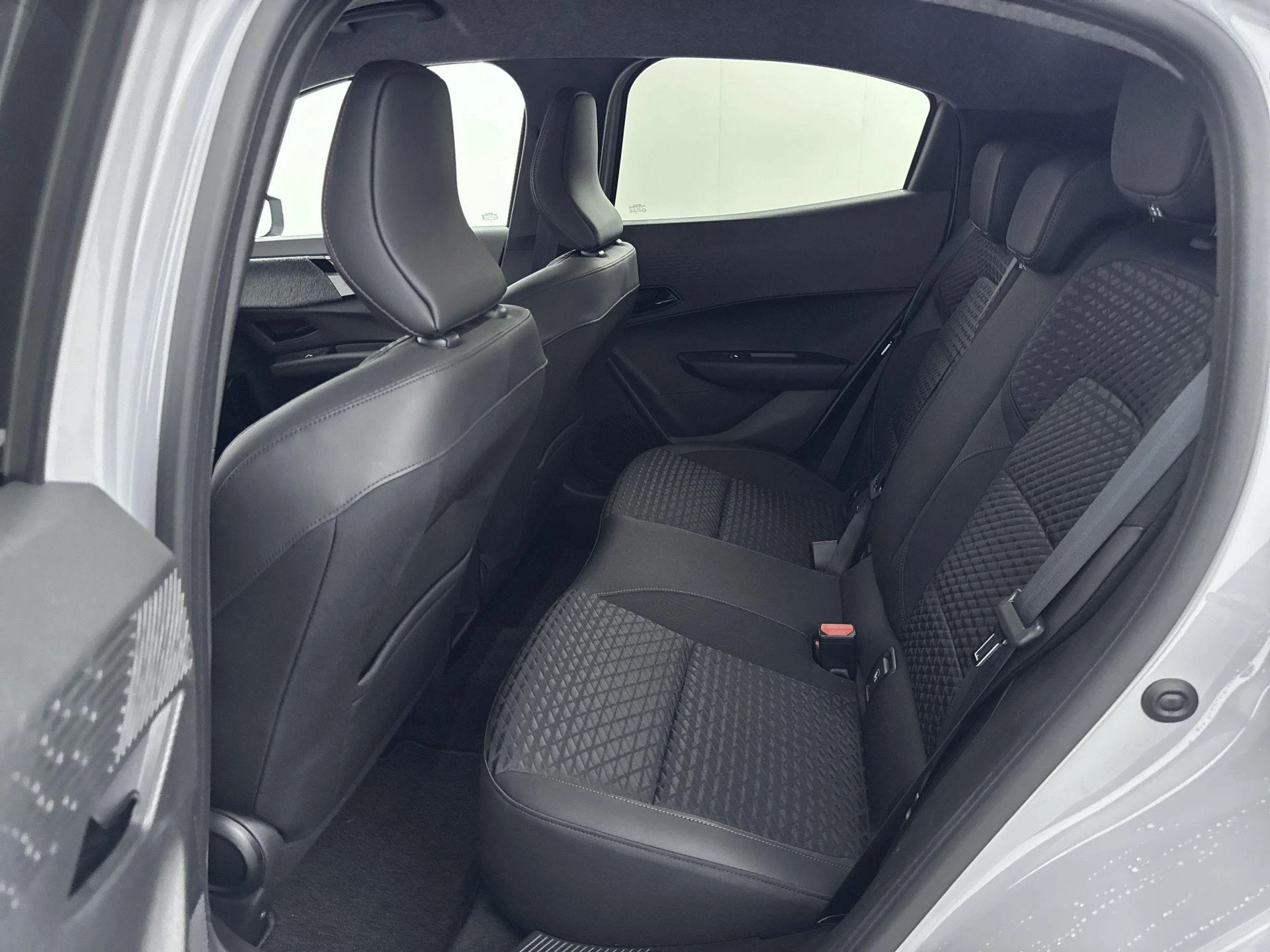 Renault-Clio-image-23