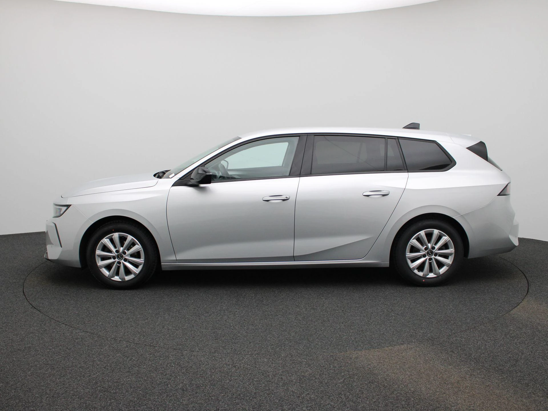Opel-Astra-image-3