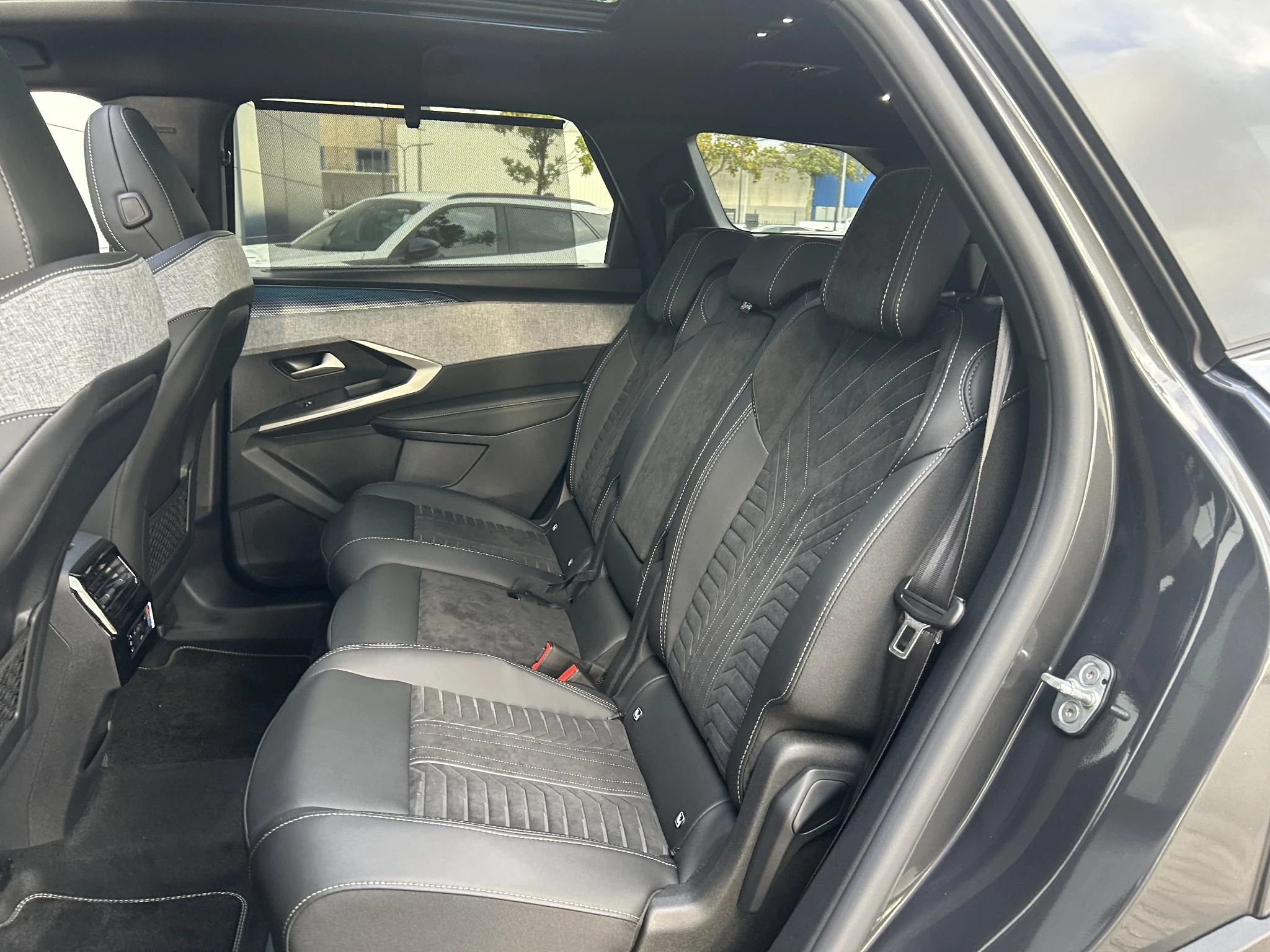 Peugeot-5008-image-17
